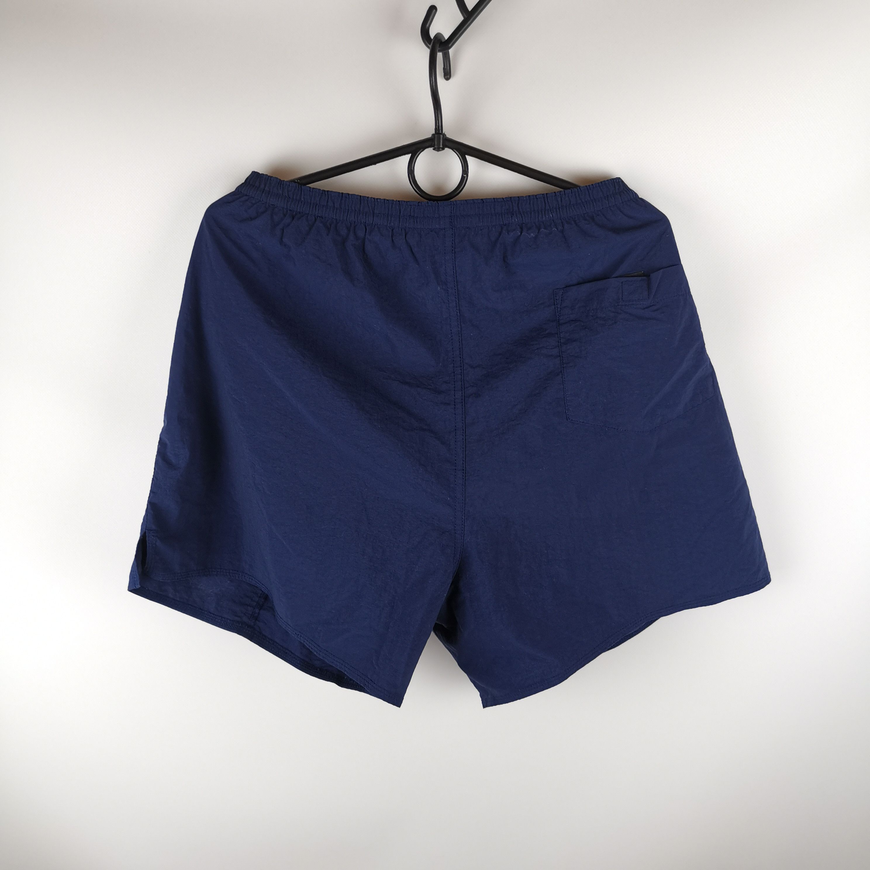 Nike Nike vintage 90s navy shorts logo swoosh Size US 34 / EU 50 - 2 Thumbnail