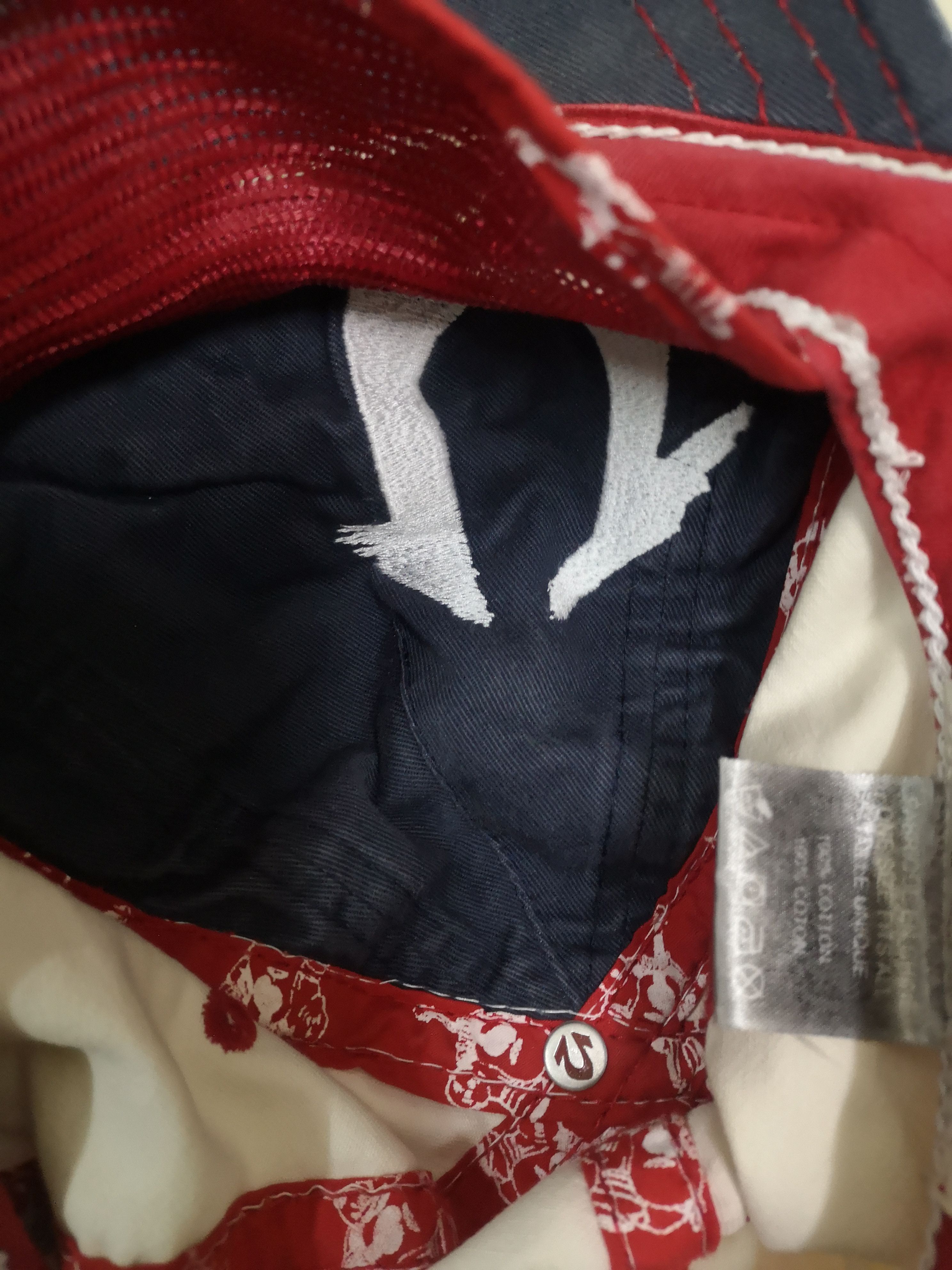 20471120 × True Religion True Religion Distressed Hats Size ONE SIZE - 11 Thumbnail