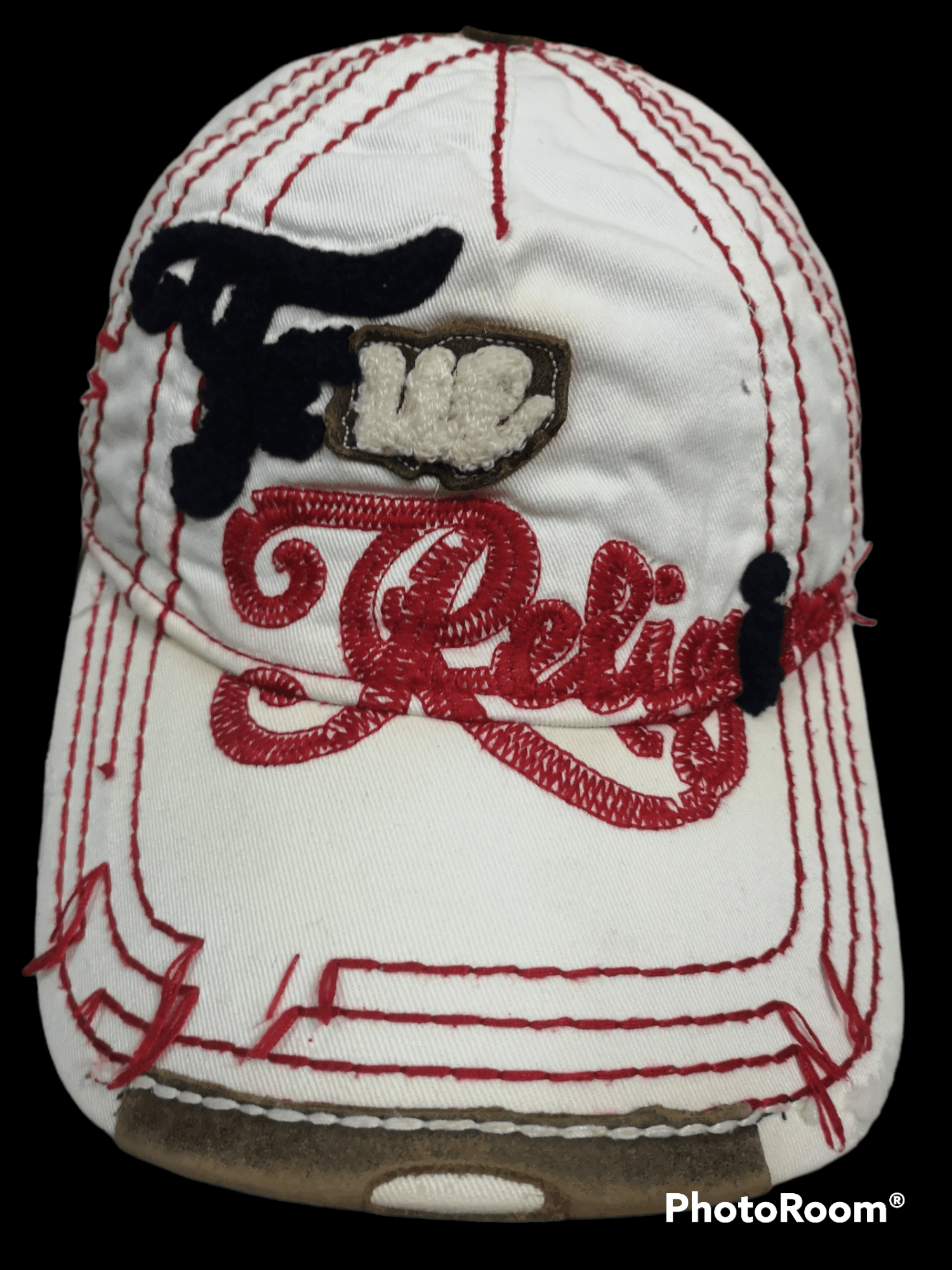 20471120 × True Religion True Religion Distressed Hats Size ONE SIZE - 1 Thumbnail
