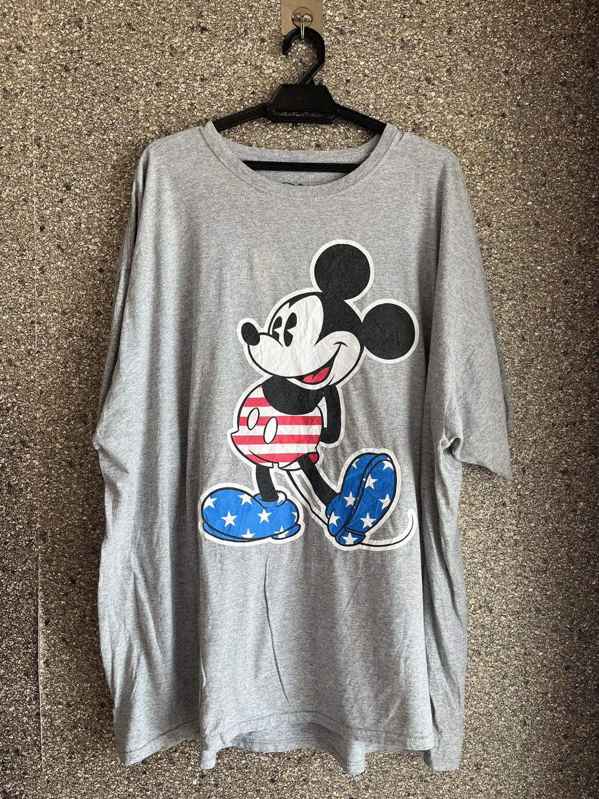 image of Disney x Vintage Mickey Ft61 in Grey, Men's (Size 2XL)