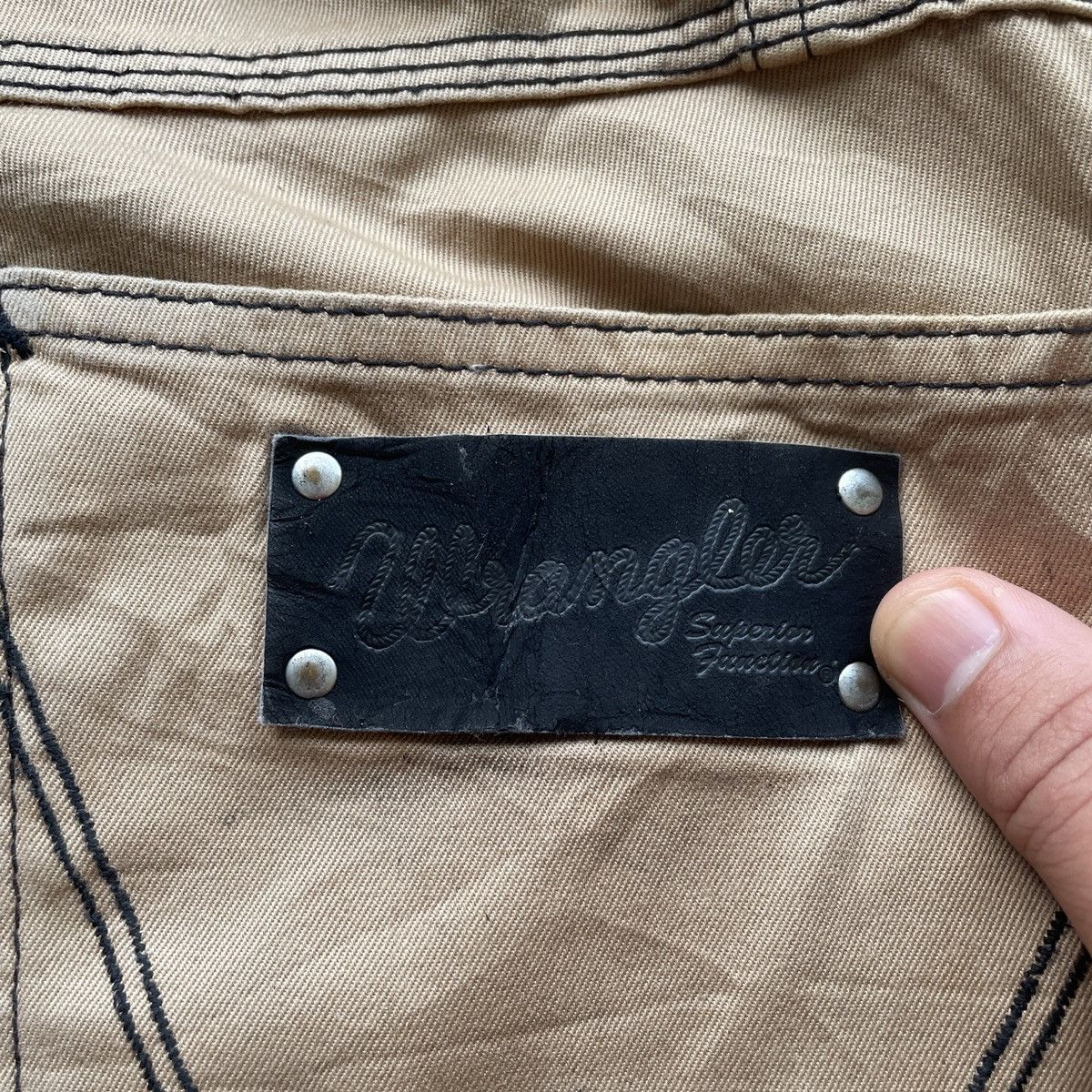 Wrangler Vintage Wrangler Khaki Colours Trousers Casual Pants W33 Size US 33 - 11 Thumbnail