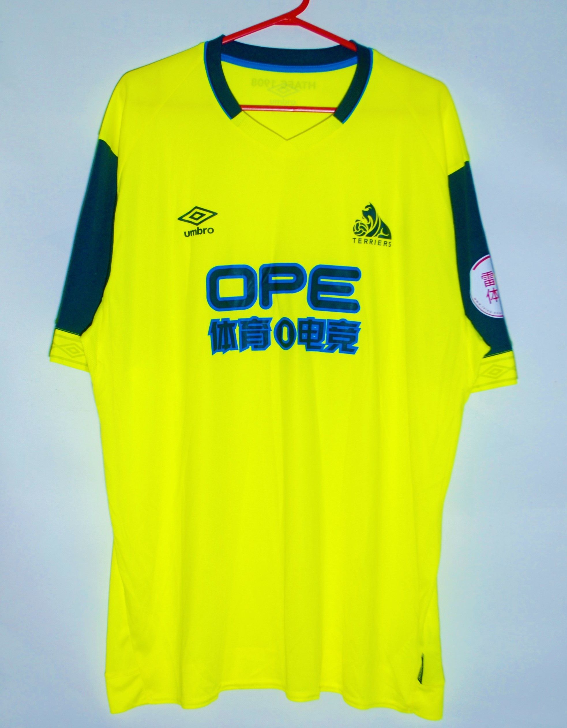 UEFA × Umbro HUDDERSFIELD TOWN 2018 2019 THIRD FOOTBALL SHIRT SOCCER Size US XXL / EU 58 / 5 - 1 Thumbnail