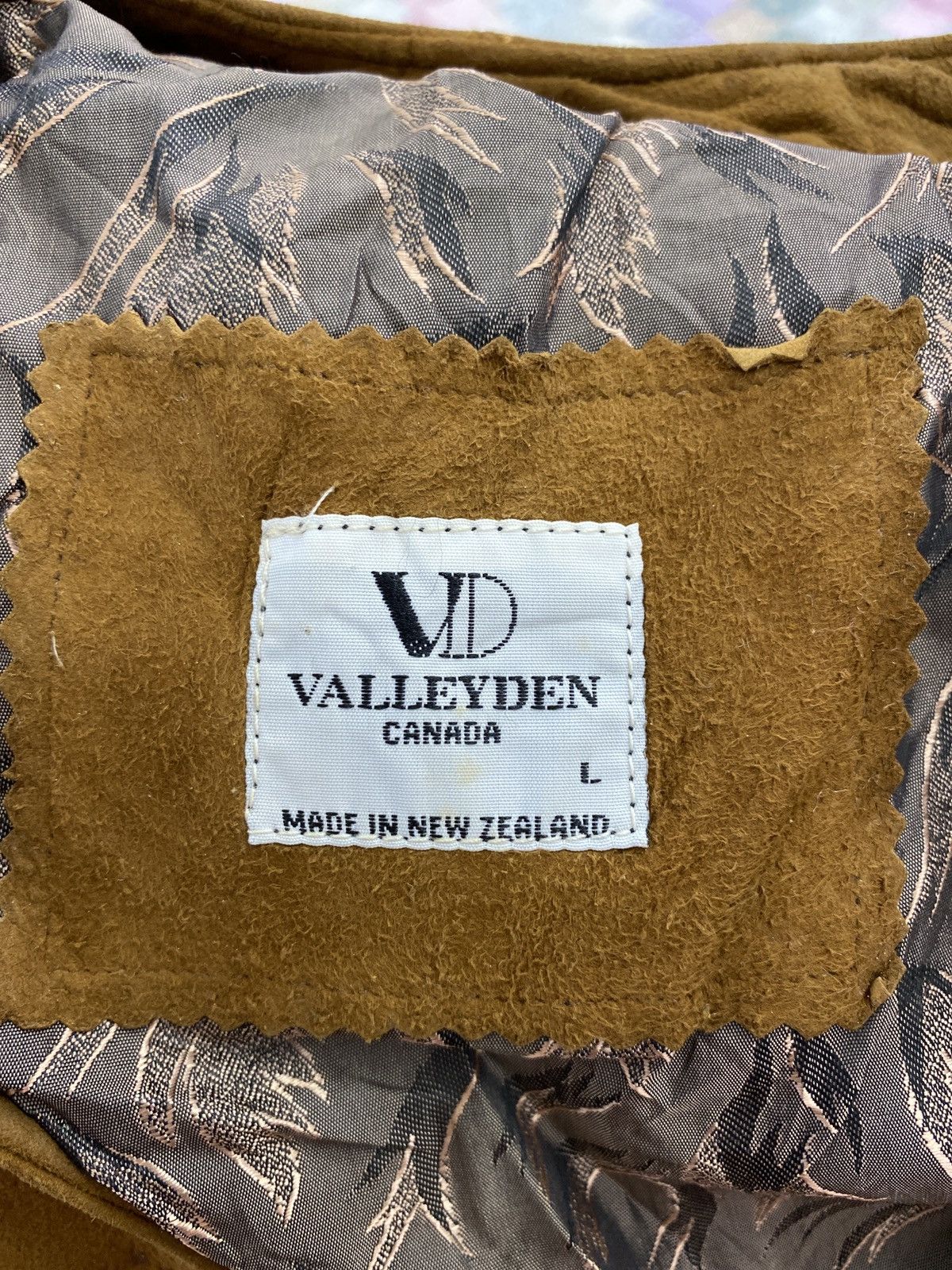 Leather × Vintage VINTAGE VALLEYDEN CANADA LAMBSUEDE VEST Size US L / EU 52-54 / 3 - 4 Thumbnail
