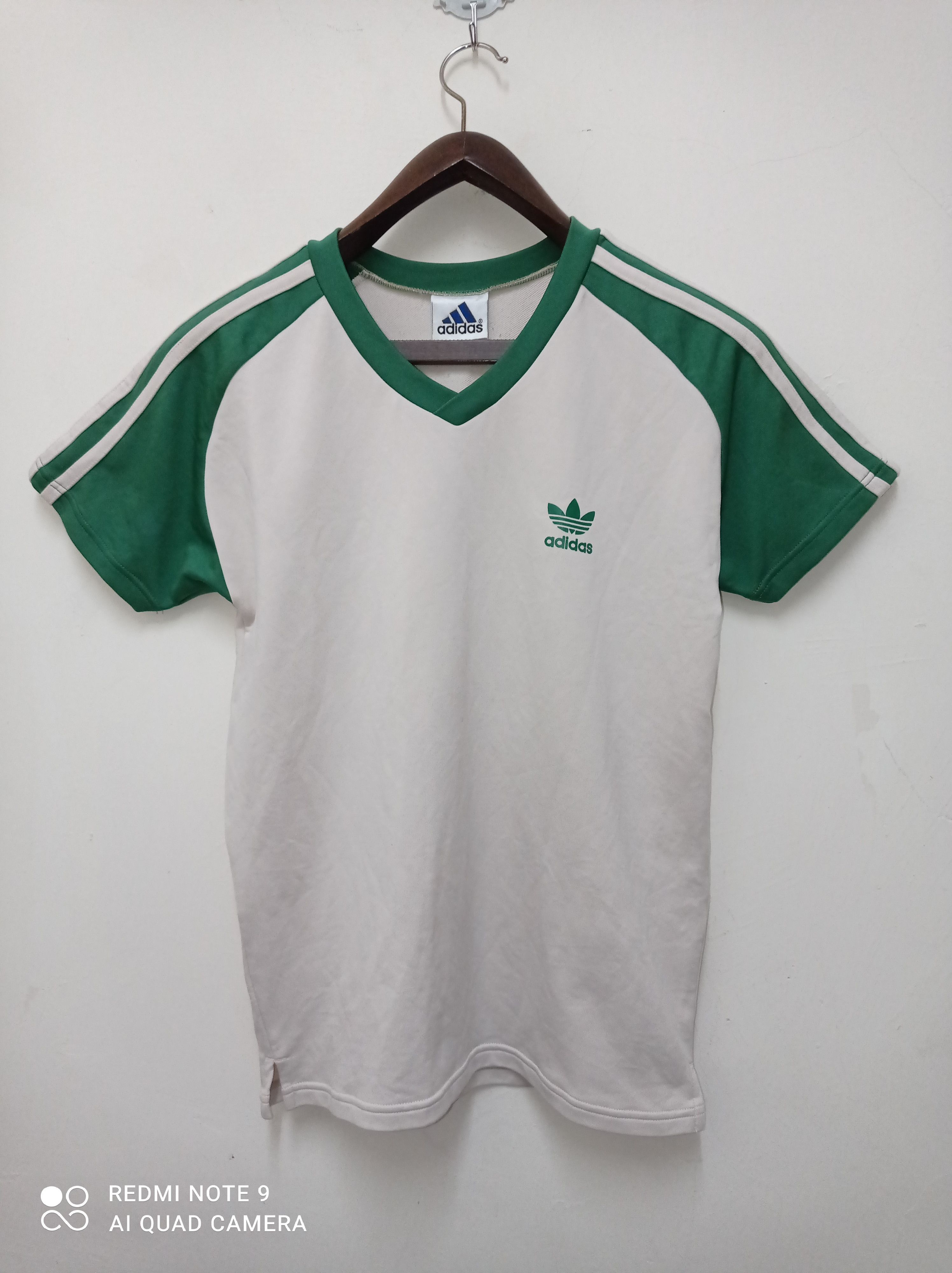 Adidas × Vintage 💥 Vintage Adidas tees nice style size S💥 Size US S / EU 44-46 / 1 - 1 Thumbnail