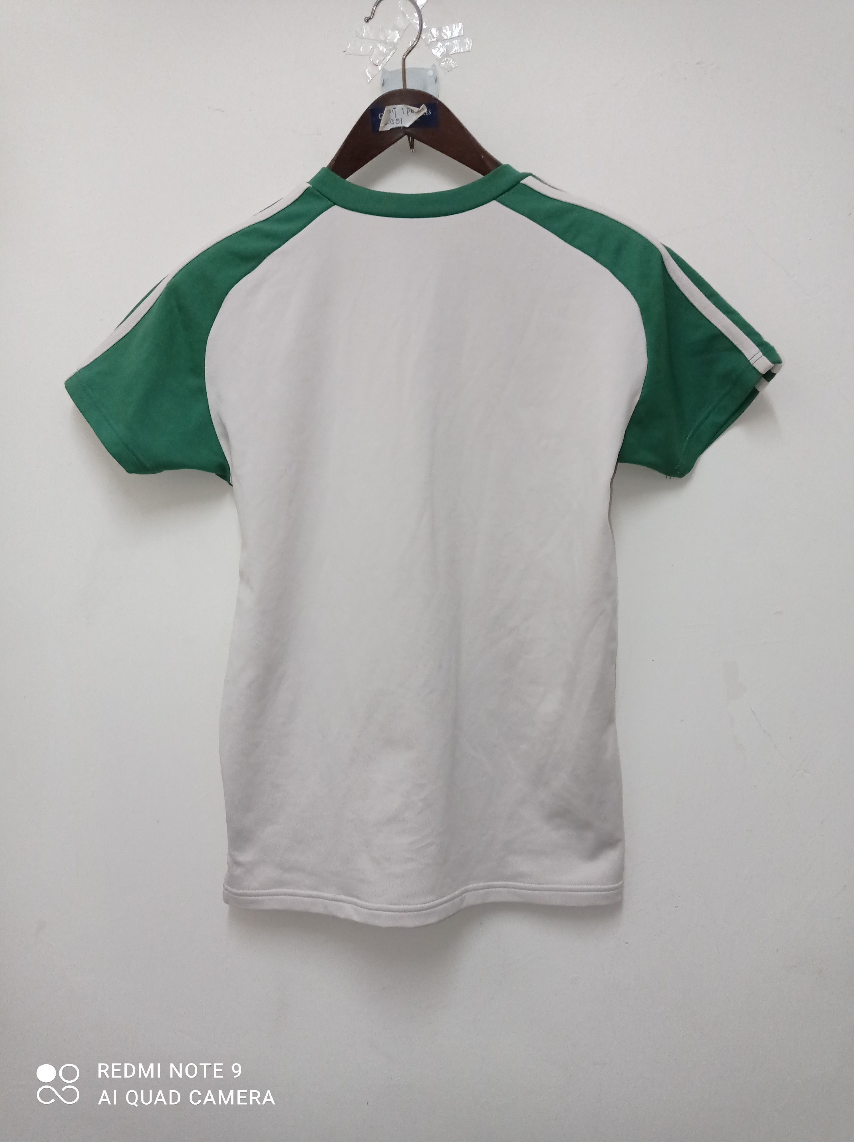 Adidas × Vintage 💥 Vintage Adidas tees nice style size S💥 Size US S / EU 44-46 / 1 - 2 Thumbnail