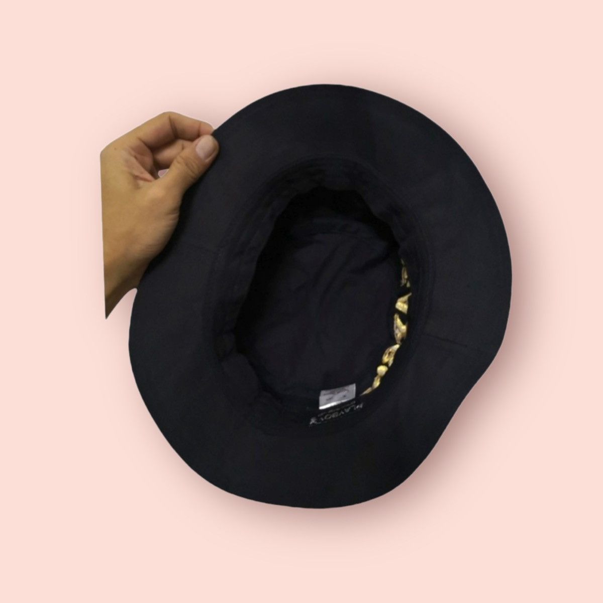 Playboy × Vintage PLAYBOY USA BIG GOLD EMBROIDERED SPELLOUT BUCKET HAT Size ONE SIZE - 6 Thumbnail