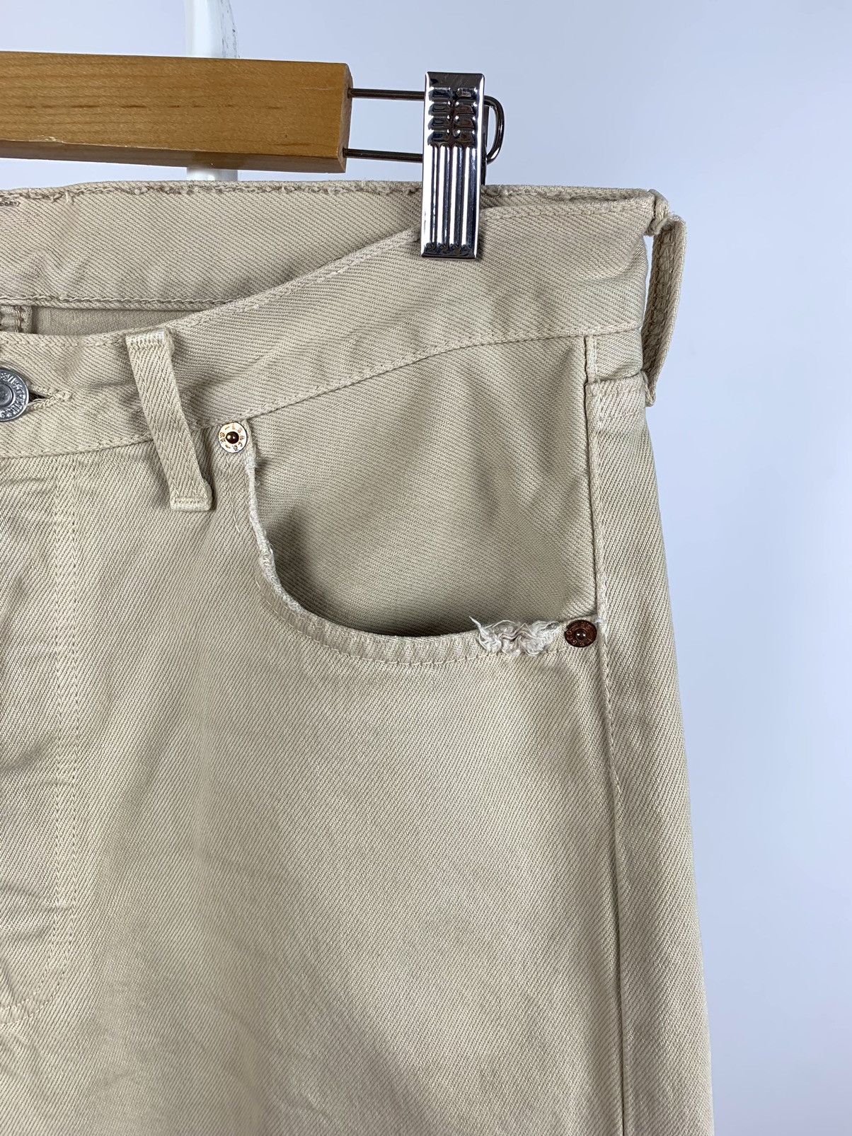 Levi's 90s Vintage Levi’s 501 Distressed Beige Denim Jeans Pants Size US 34 / EU 50 - 11 Thumbnail