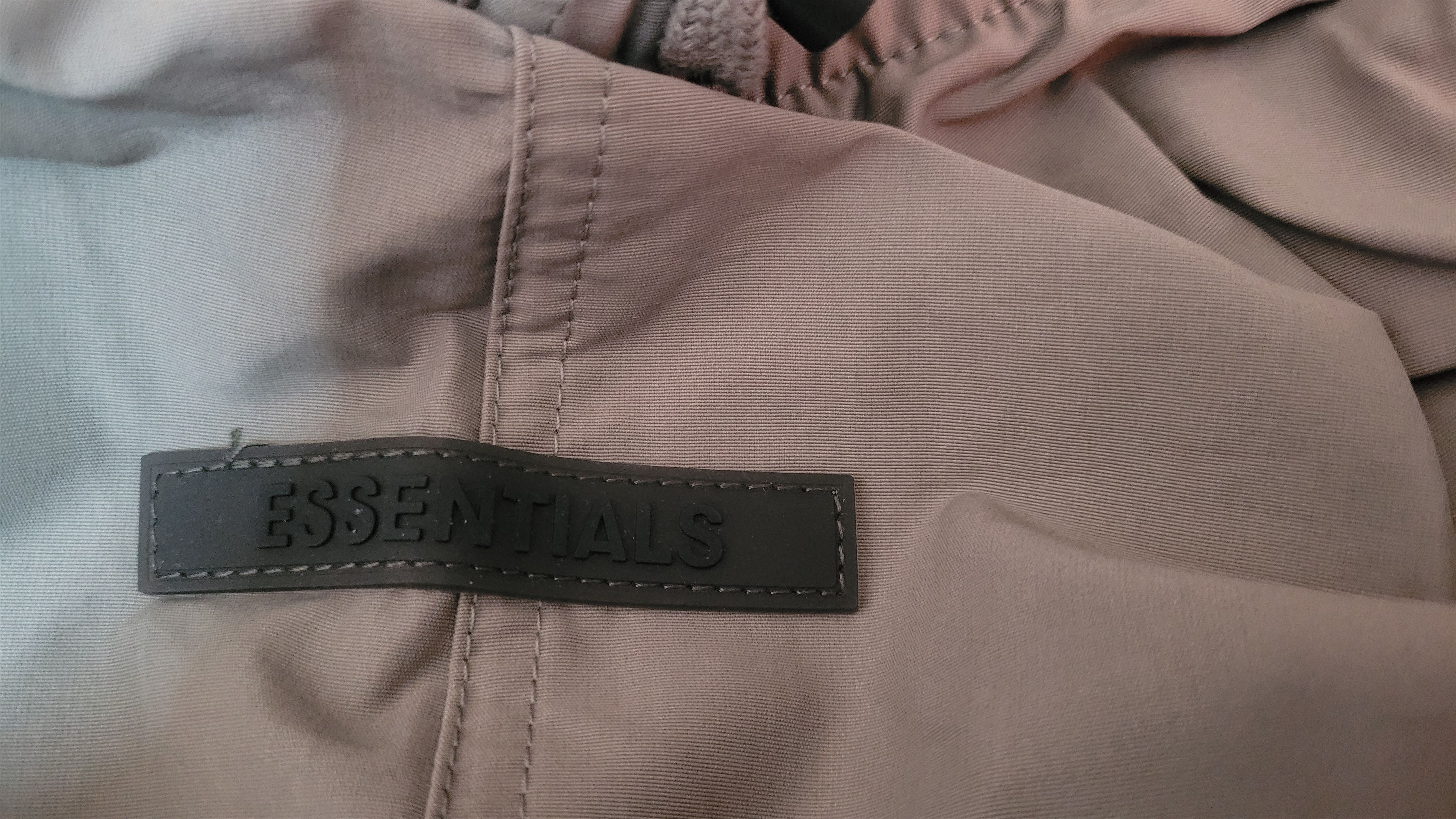 Fear of God Fear of God Essentials Volley Short Taupe sz XL Size US 36 / EU 52 - 5 Thumbnail