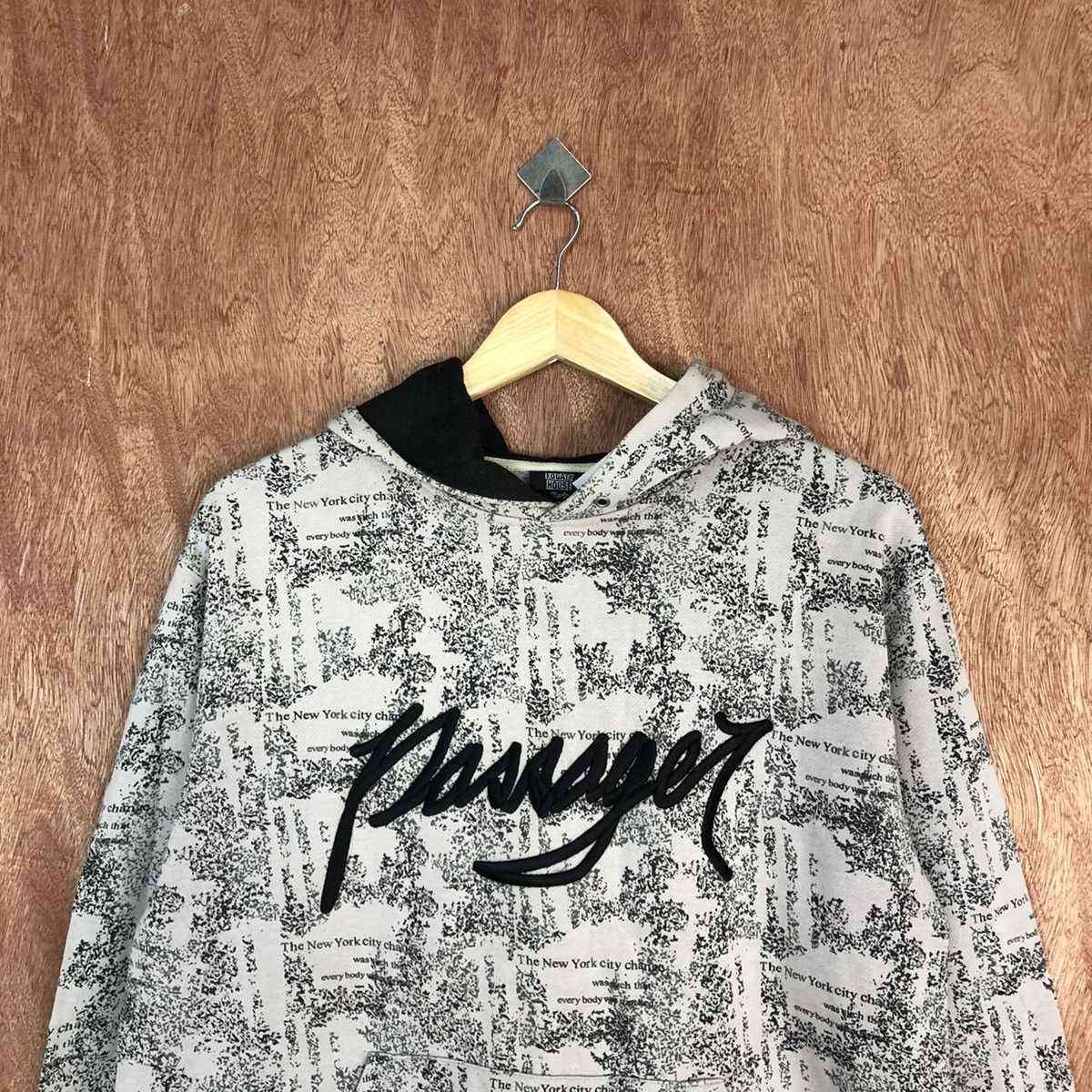 Japanese Brand DL Fogaty House Grey Hoodies sweatshirt #2025 Size US M / EU 48-50 / 2 - 2 Thumbnail