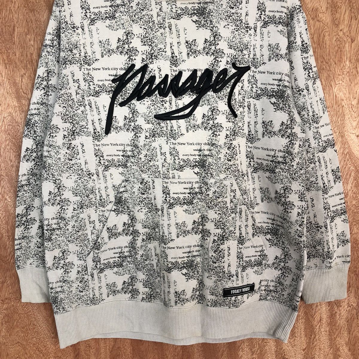 Japanese Brand DL Fogaty House Grey Hoodies sweatshirt #2025 Size US M / EU 48-50 / 2 - 8 Thumbnail