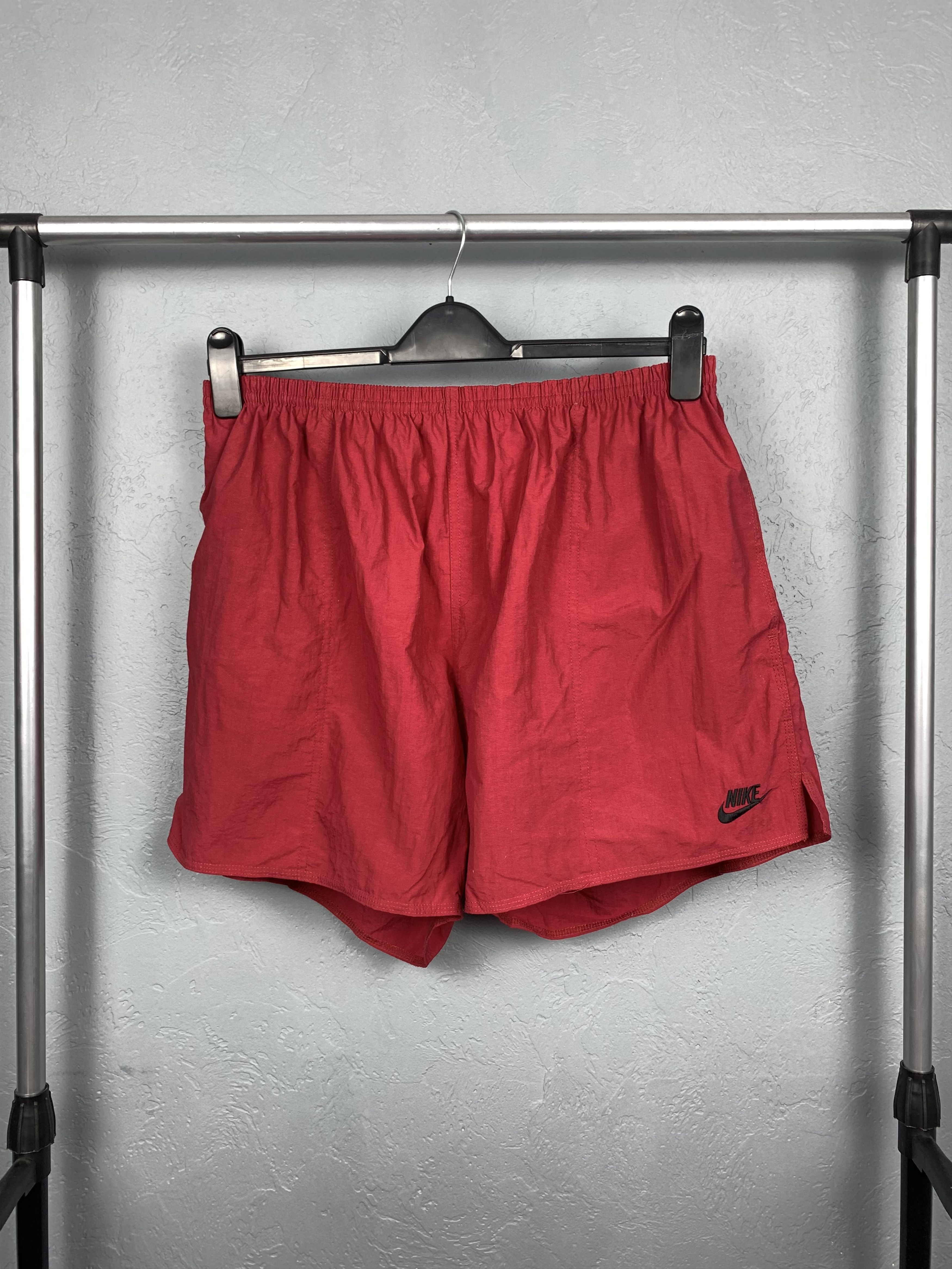 Nike Nike 90'S Vintage Nylon Shorts Size US 34 / EU 50 - 1 Thumbnail