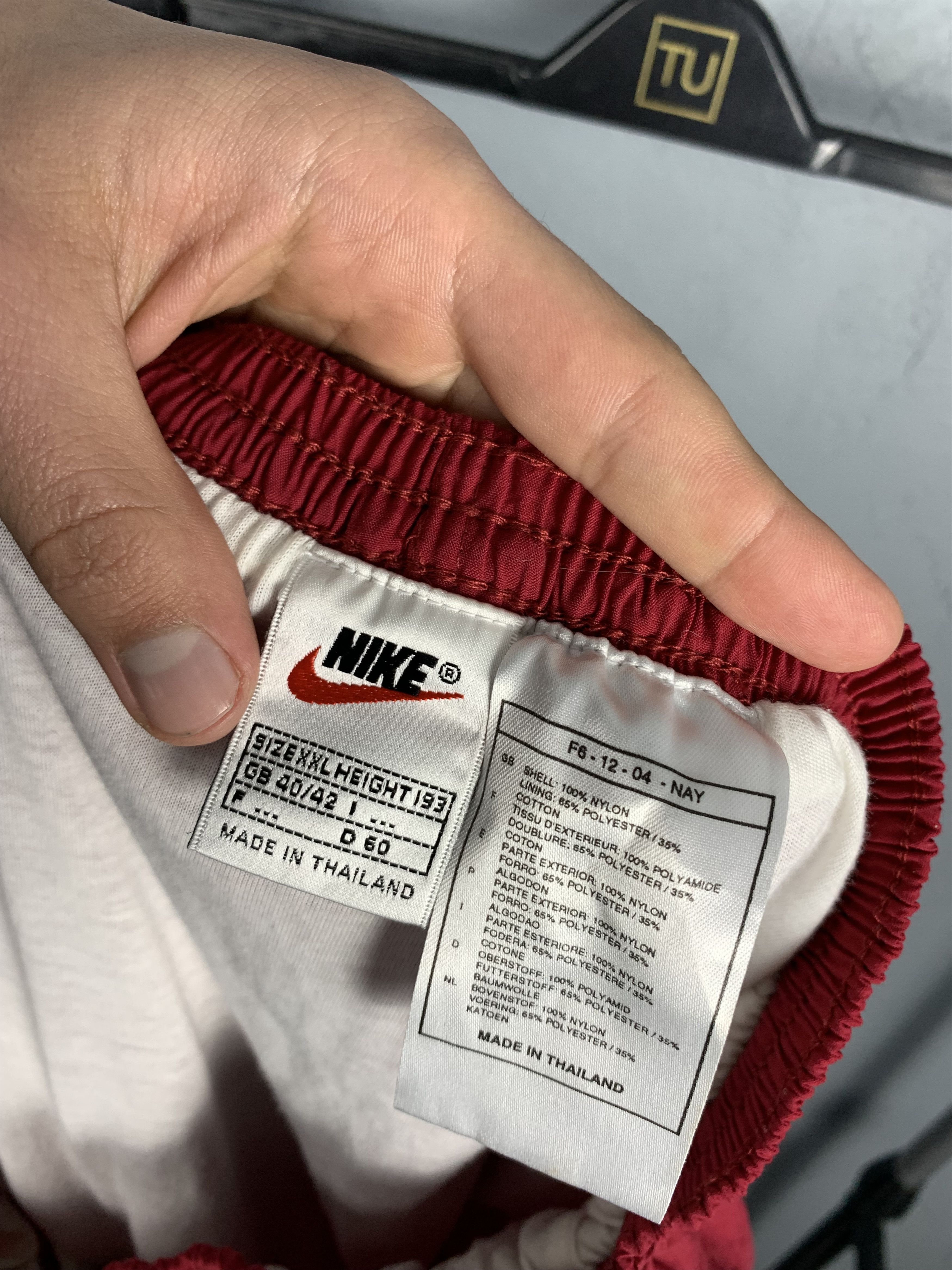 Nike Nike 90'S Vintage Nylon Shorts Size US 34 / EU 50 - 6 Thumbnail