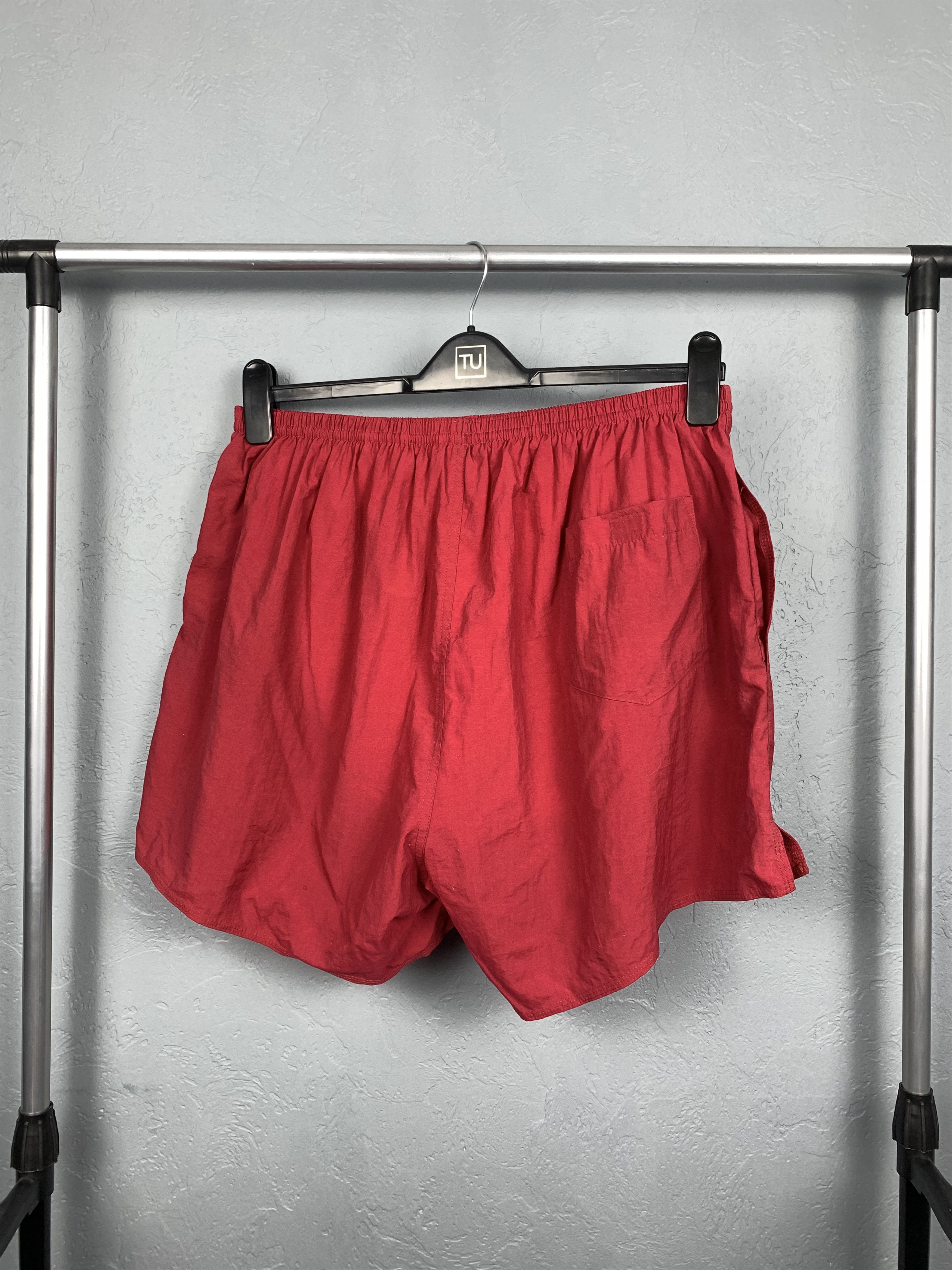 Nike Nike 90'S Vintage Nylon Shorts Size US 34 / EU 50 - 4 Thumbnail