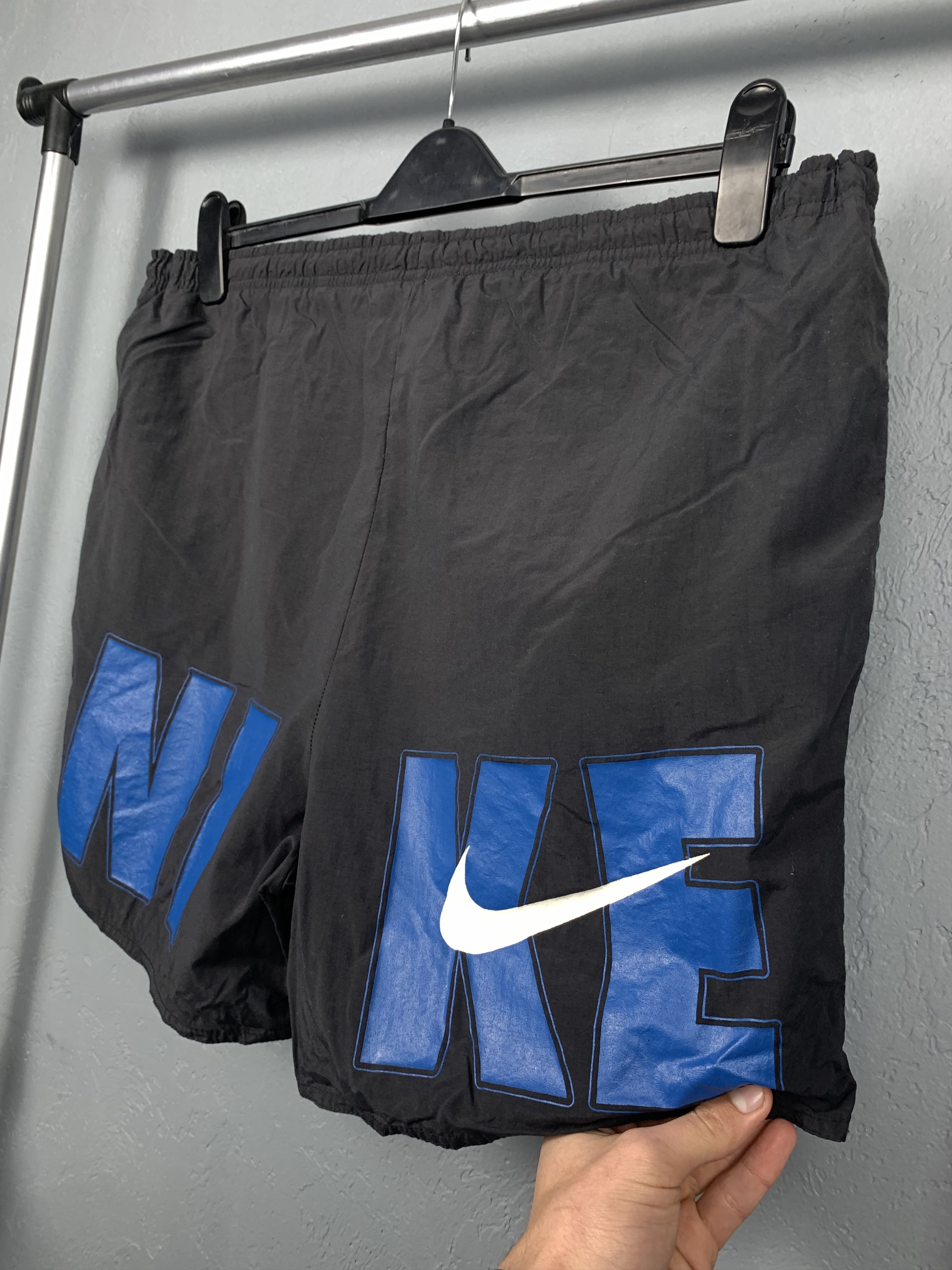 Nike Nike Vintage Mens Big Logo Nylon Shorts Size US 34 / EU 50 - 2 Thumbnail