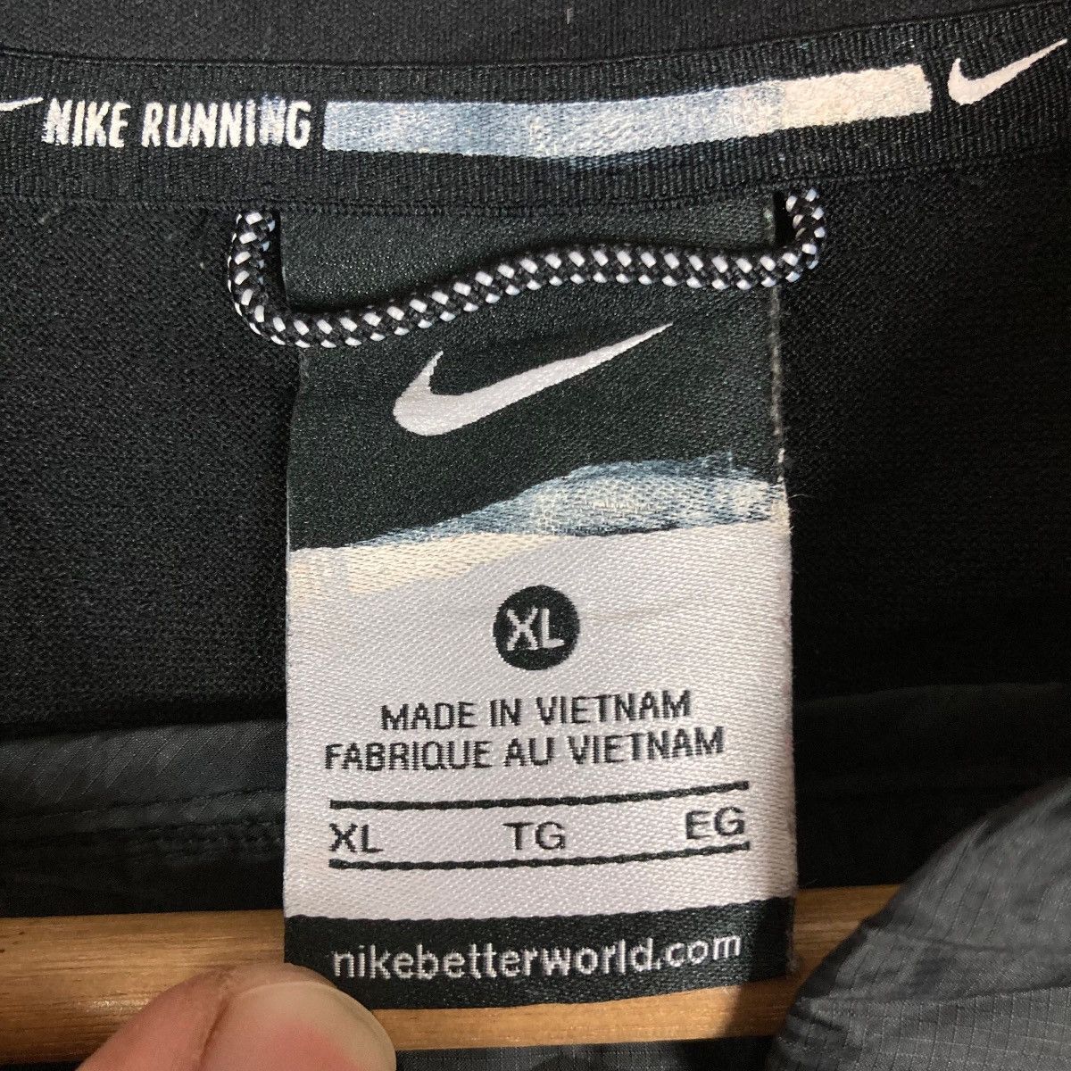 Nike Nike Small Logo Full Zipper Sleeveless Vest Jacket Size US XL / EU 56 / 4 - 6 Thumbnail