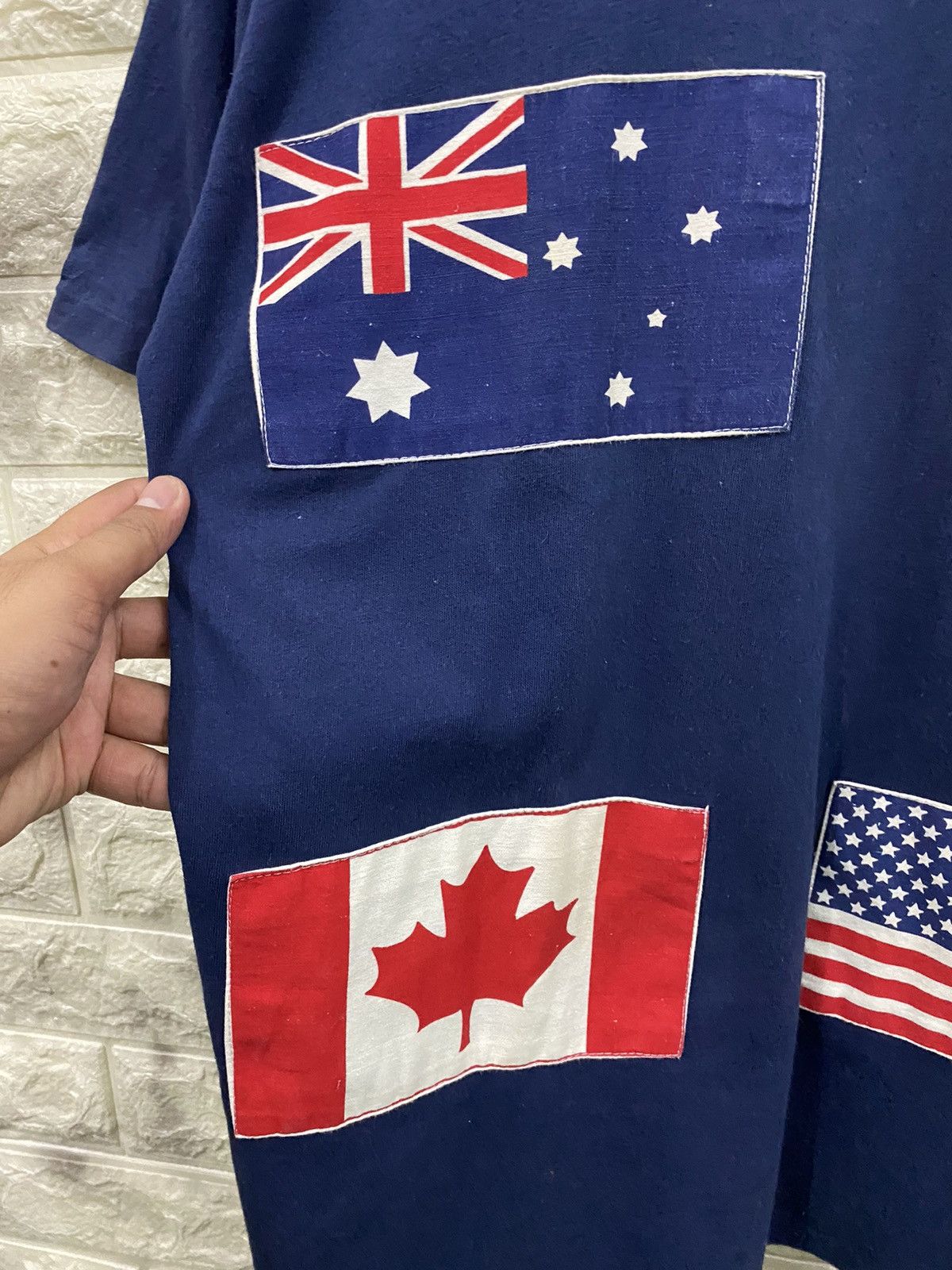 Vintage Vintage 80’s Australia Down Under Country T-Shirt Size US M / EU 48-50 / 2 - 4 Thumbnail