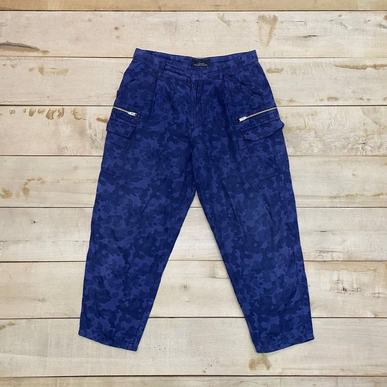 If Six Was Nine × Japanese Brand × yoshie inaba X363 L'EQUIPE X YOSHIE INABA FULLPRINT CARGO PANTS Size 30" / US 8 / IT 44 - 1 Thumbnail