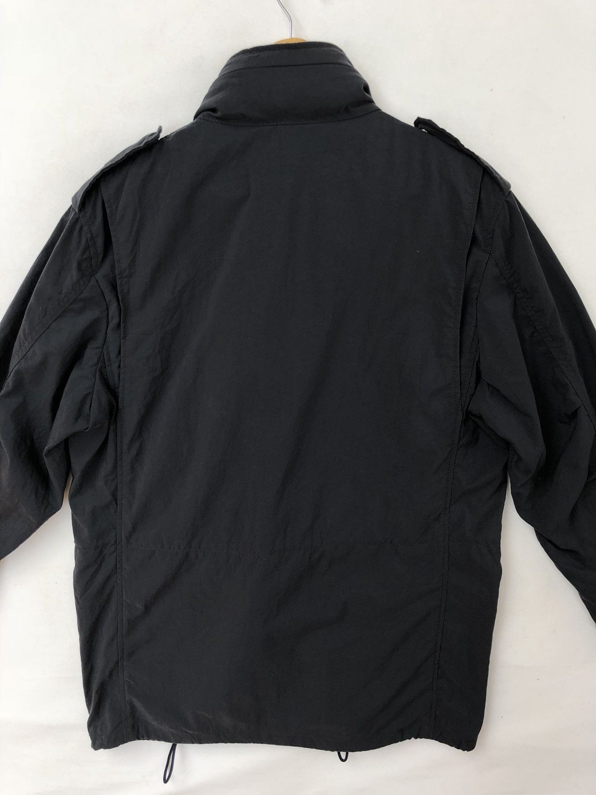 Japanese Brand Japanese Brand Uniqlo Military Design Nylon Light Jacket Size US L / EU 52-54 / 3 - 9 Thumbnail