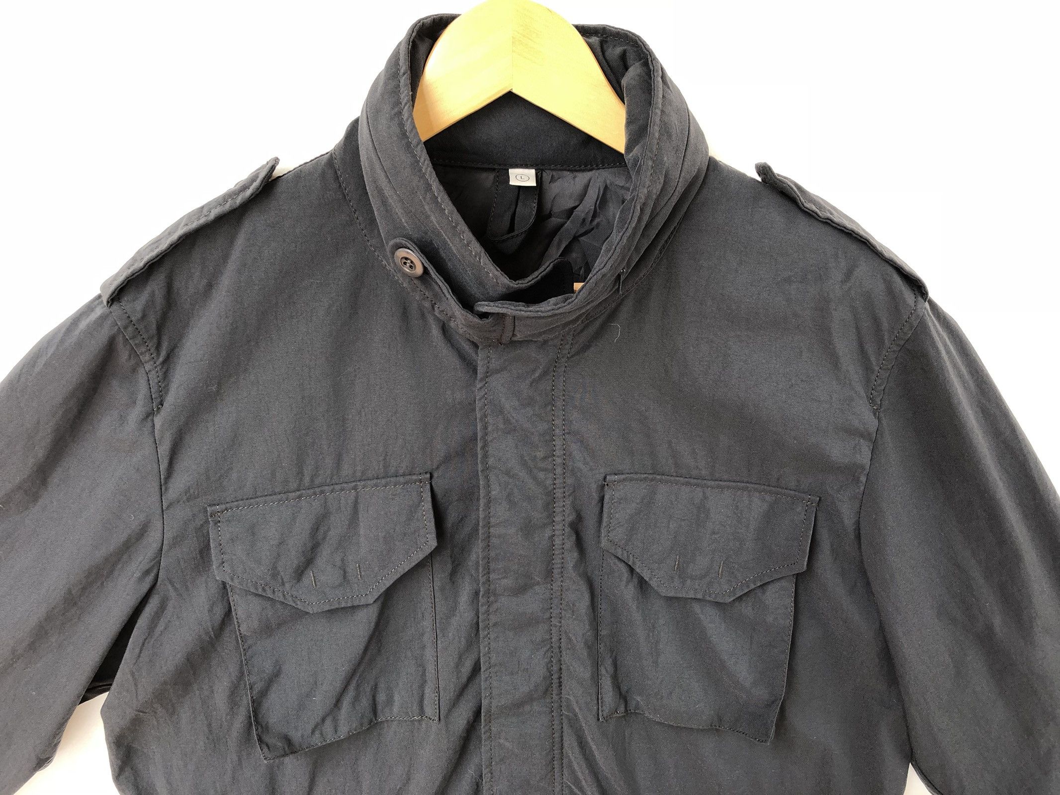 Japanese Brand Japanese Brand Uniqlo Military Design Nylon Light Jacket Size US L / EU 52-54 / 3 - 5 Thumbnail