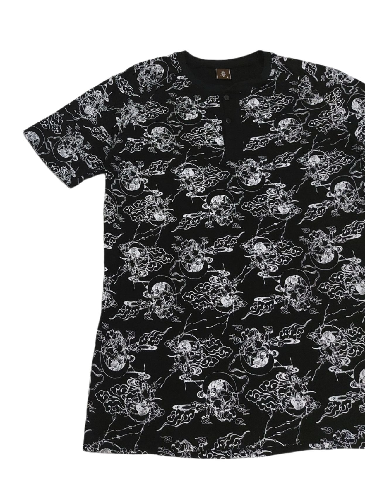 Japanese Brand RARE! JAPANESE BRAND SUKAJAN HENLEYS "FUJIN & RAIJIN" Size US M / EU 48-50 / 2 - 4 Thumbnail