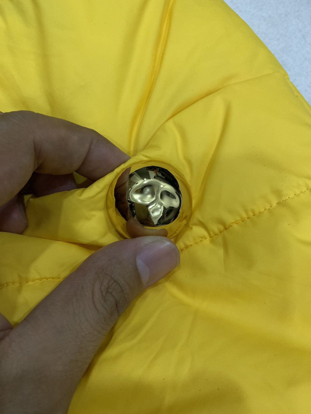 H&M × Moschino H&MOSCHINO PUFFER SKIRT Size 32" / US 10 / IT 46 - 7 Thumbnail