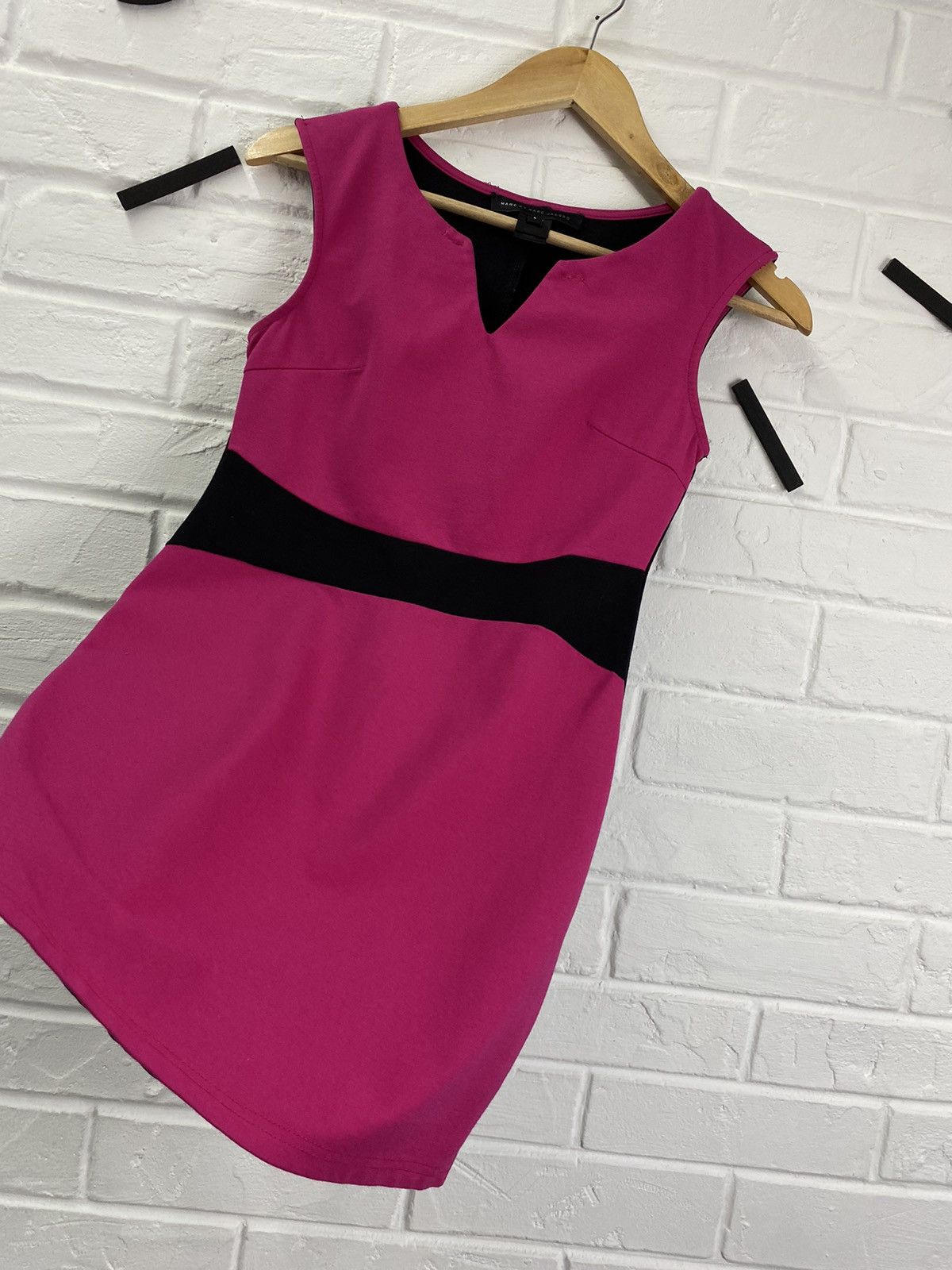 Marc by Marc Jacobs Marc by Marc Jacobs Sleeveless Pink/Black Mini Dress Size XS / US 0-2 / IT 36-38 - 6 Thumbnail
