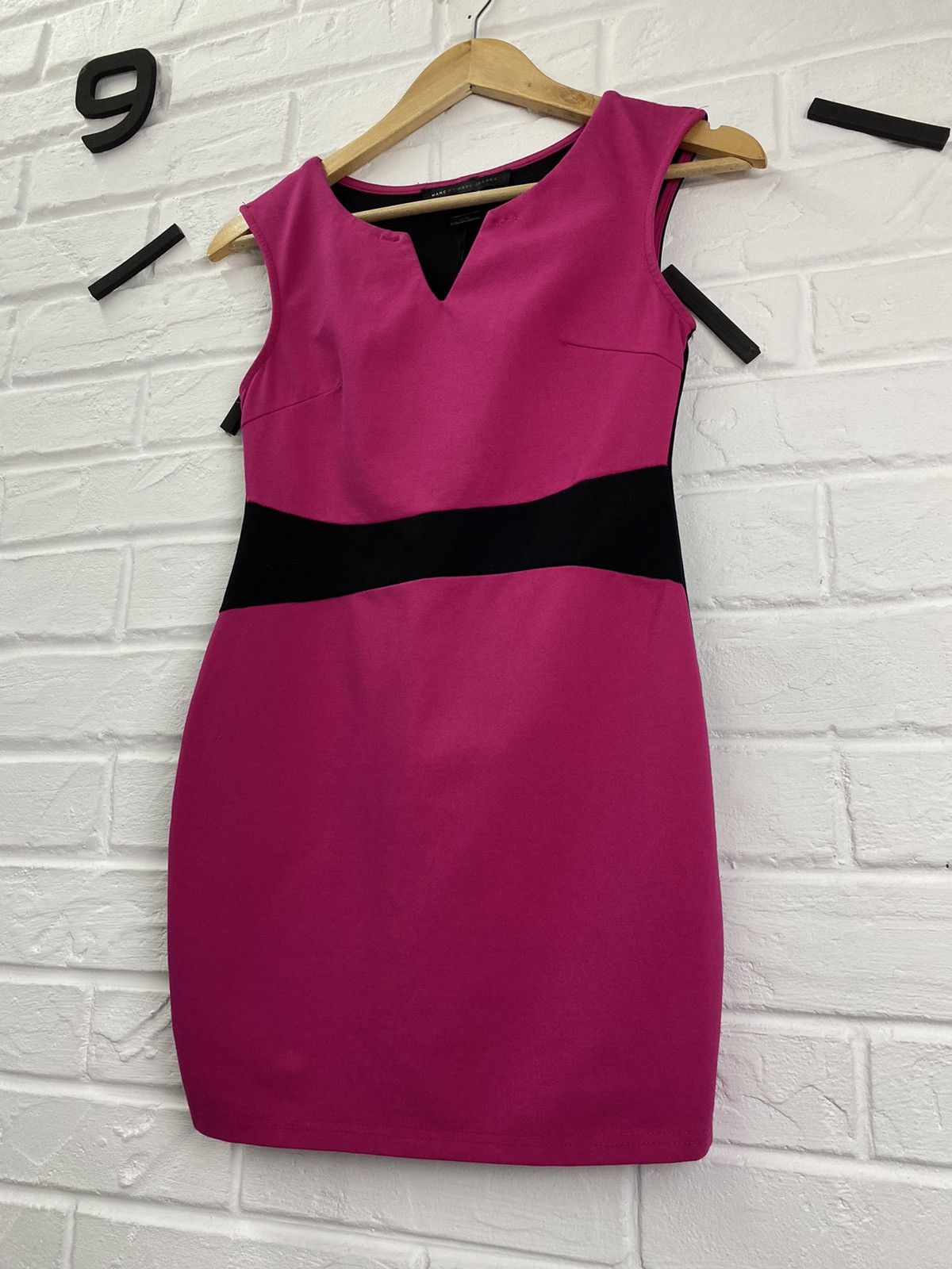Marc by Marc Jacobs Marc by Marc Jacobs Sleeveless Pink/Black Mini Dress Size XS / US 0-2 / IT 36-38 - 8 Thumbnail