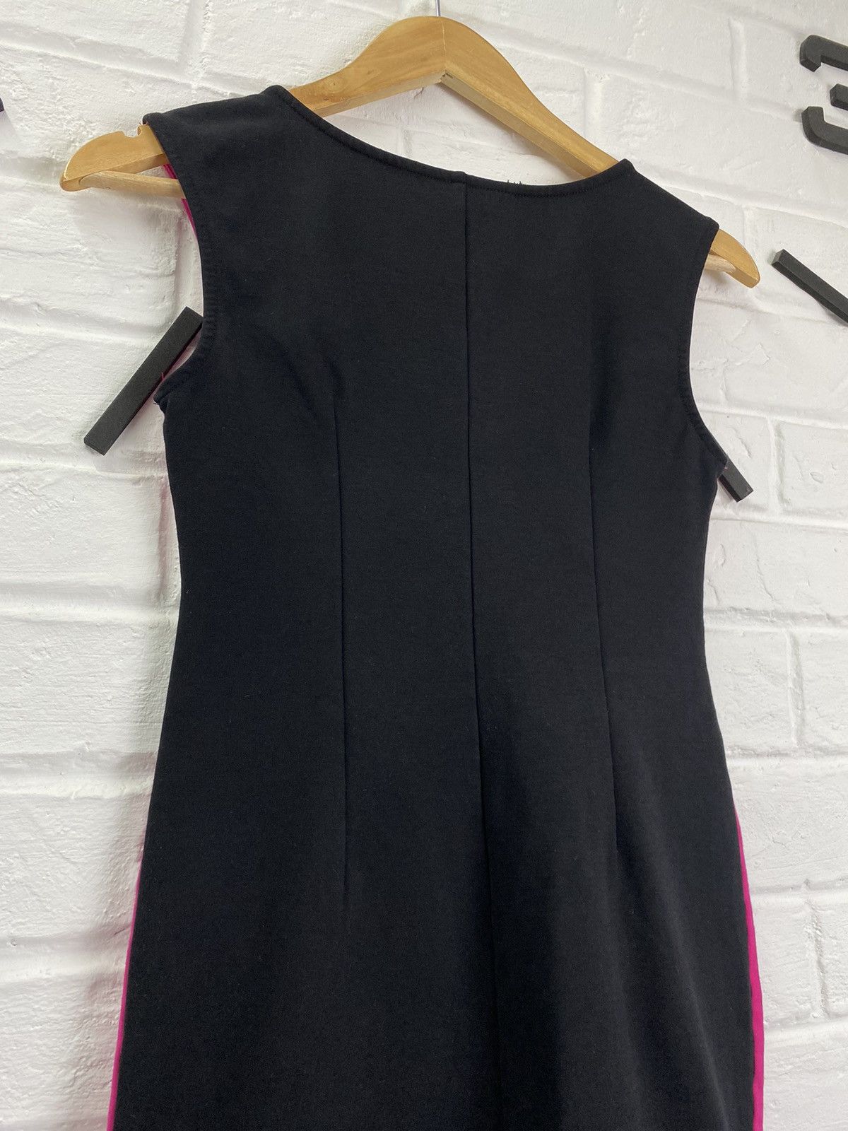 Marc by Marc Jacobs Marc by Marc Jacobs Sleeveless Pink/Black Mini Dress Size XS / US 0-2 / IT 36-38 - 5 Thumbnail