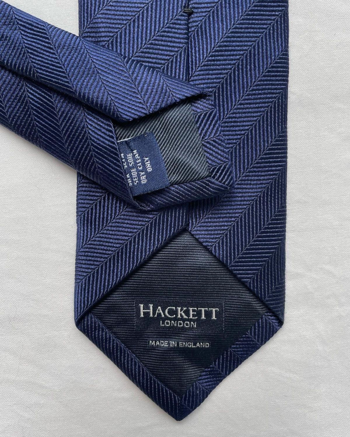 hackett white tie