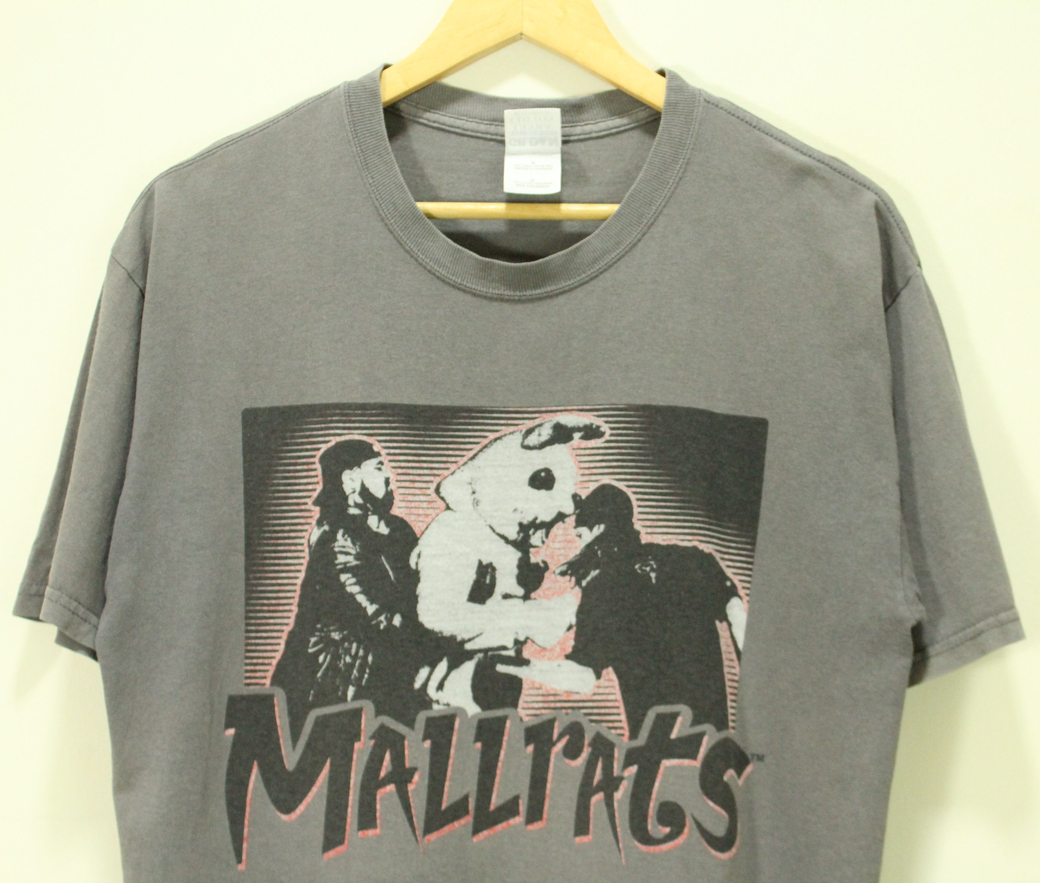 Vintage Vintage MALLRATS T Shirt Distressed Faded Movie Size US M / EU 48-50 / 2 - 2 Thumbnail