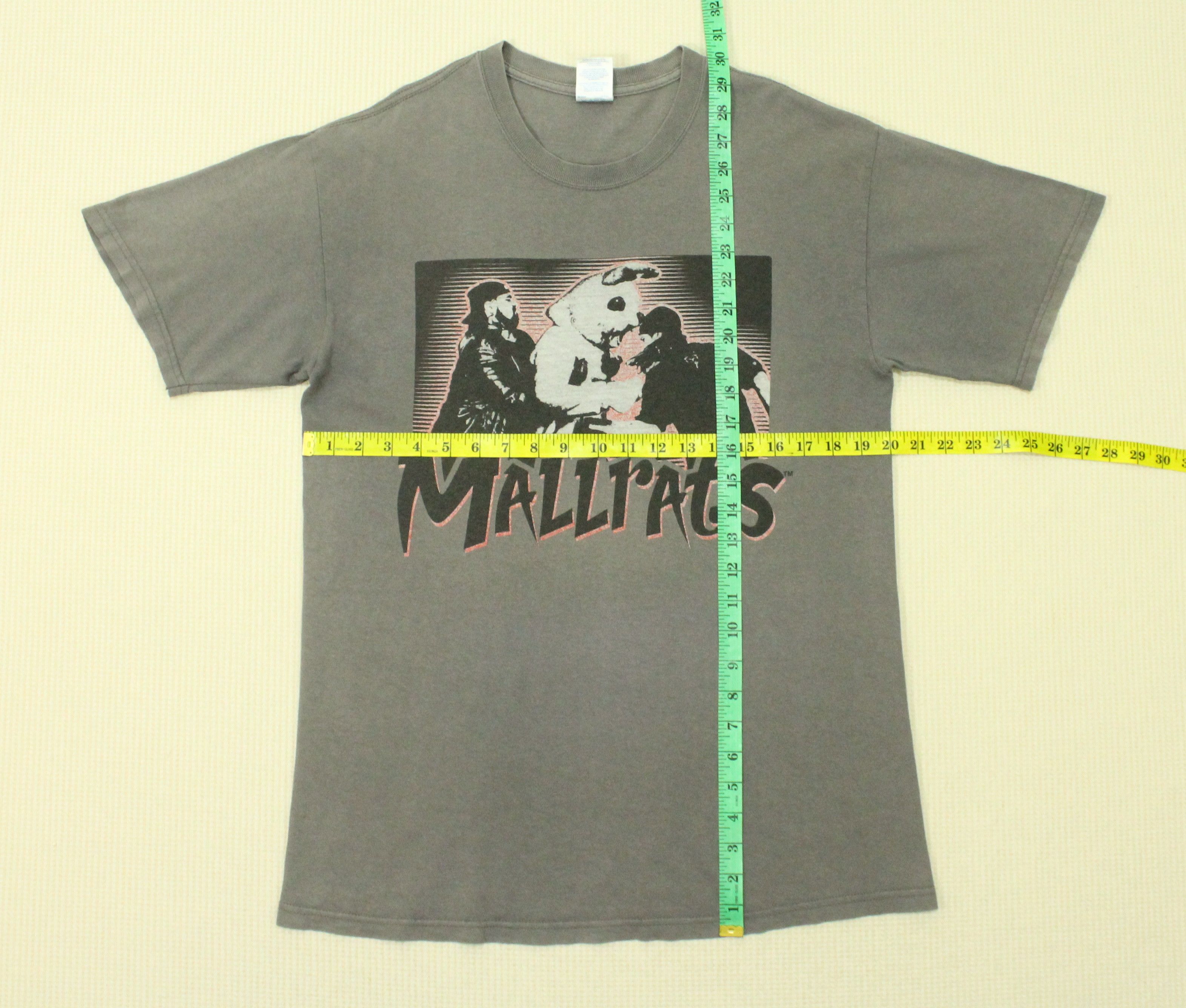 Vintage Vintage MALLRATS T Shirt Distressed Faded Movie Size US M / EU 48-50 / 2 - 10 Thumbnail