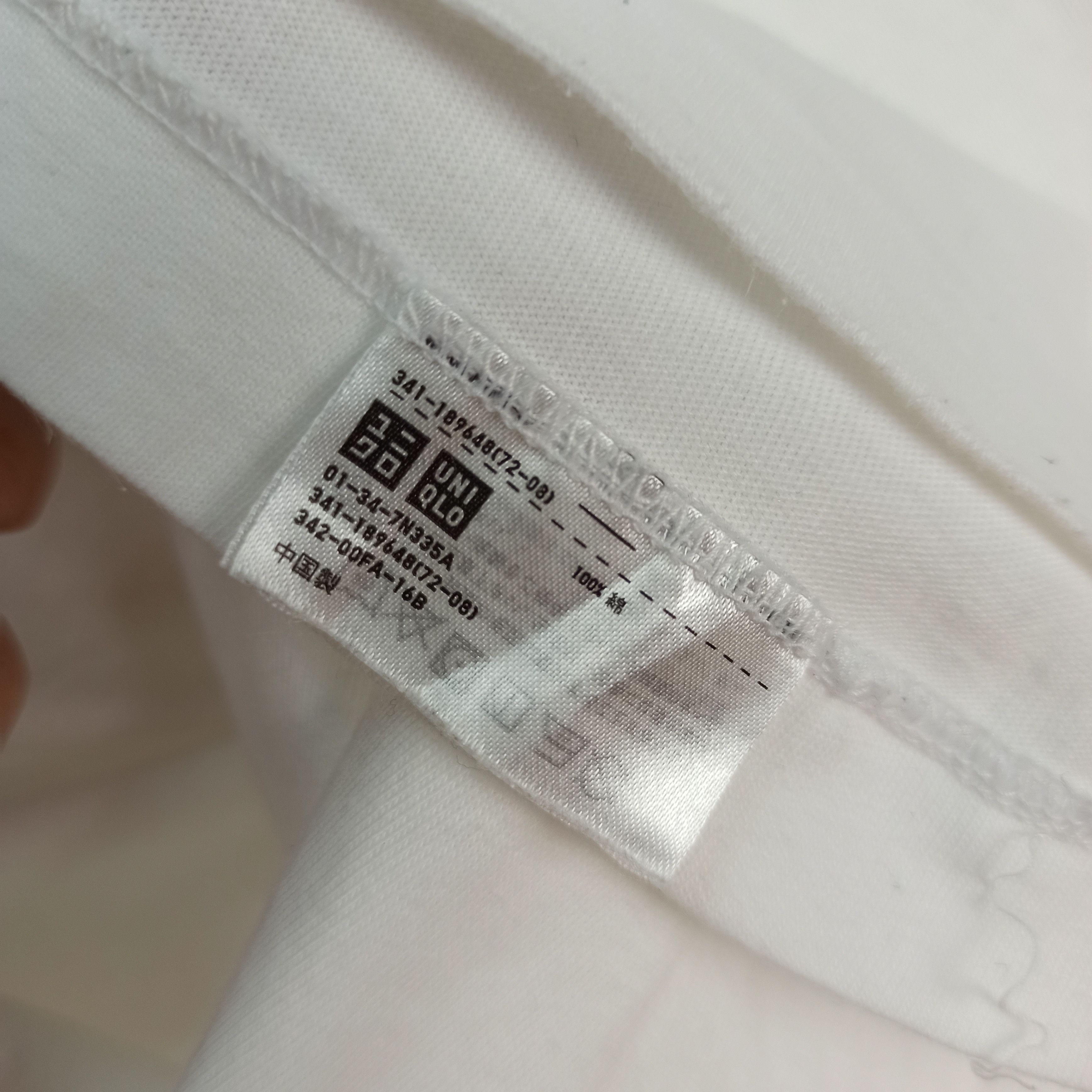 Futura × Uniqlo 🔥Rare🔥 Art Futura X Uniqlo White Tshirt Size US M / EU 48-50 / 2 - 11 Thumbnail