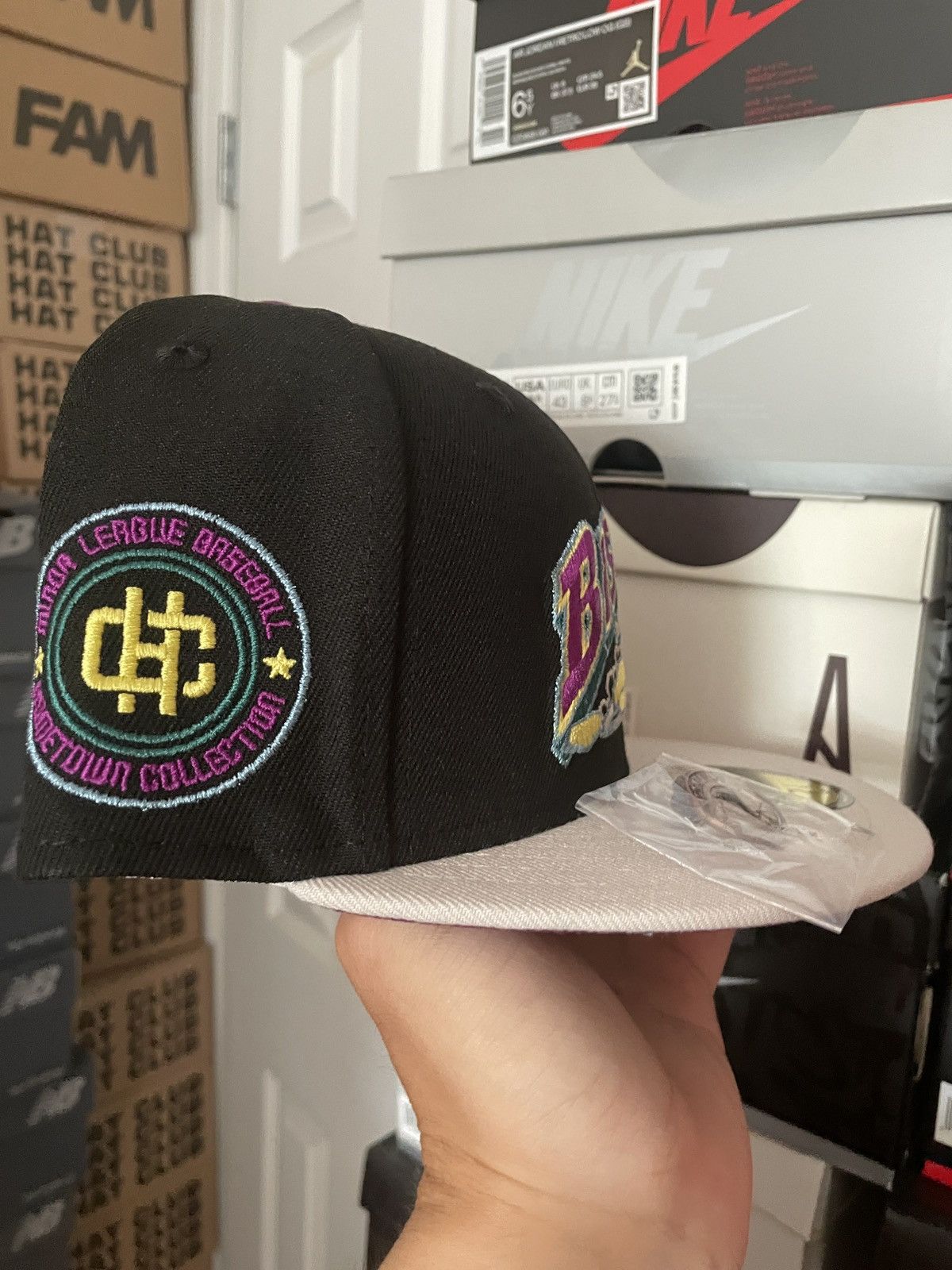 MLB × New Era 7 1/8 Exclusive Fitted Transit Buffalo Bisons Two Tone Size ONE SIZE - 3 Thumbnail