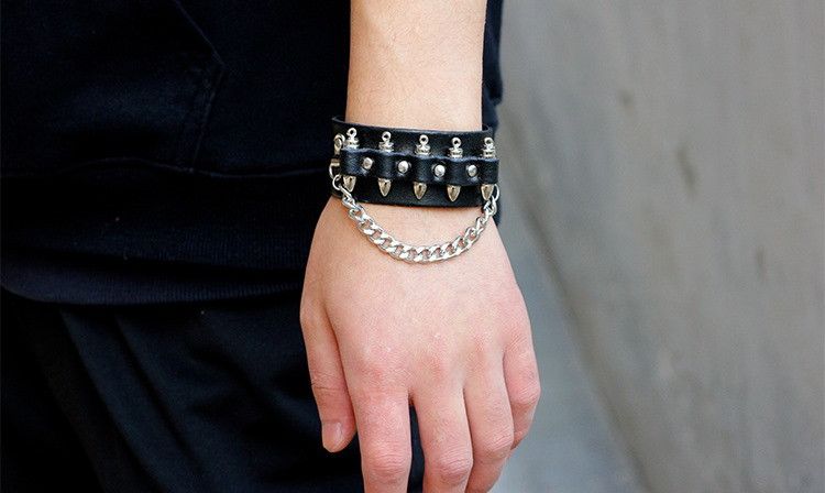 Jewelry Bull-leather Rivet Chain Bracelets Size ONE SIZE - 4 Thumbnail