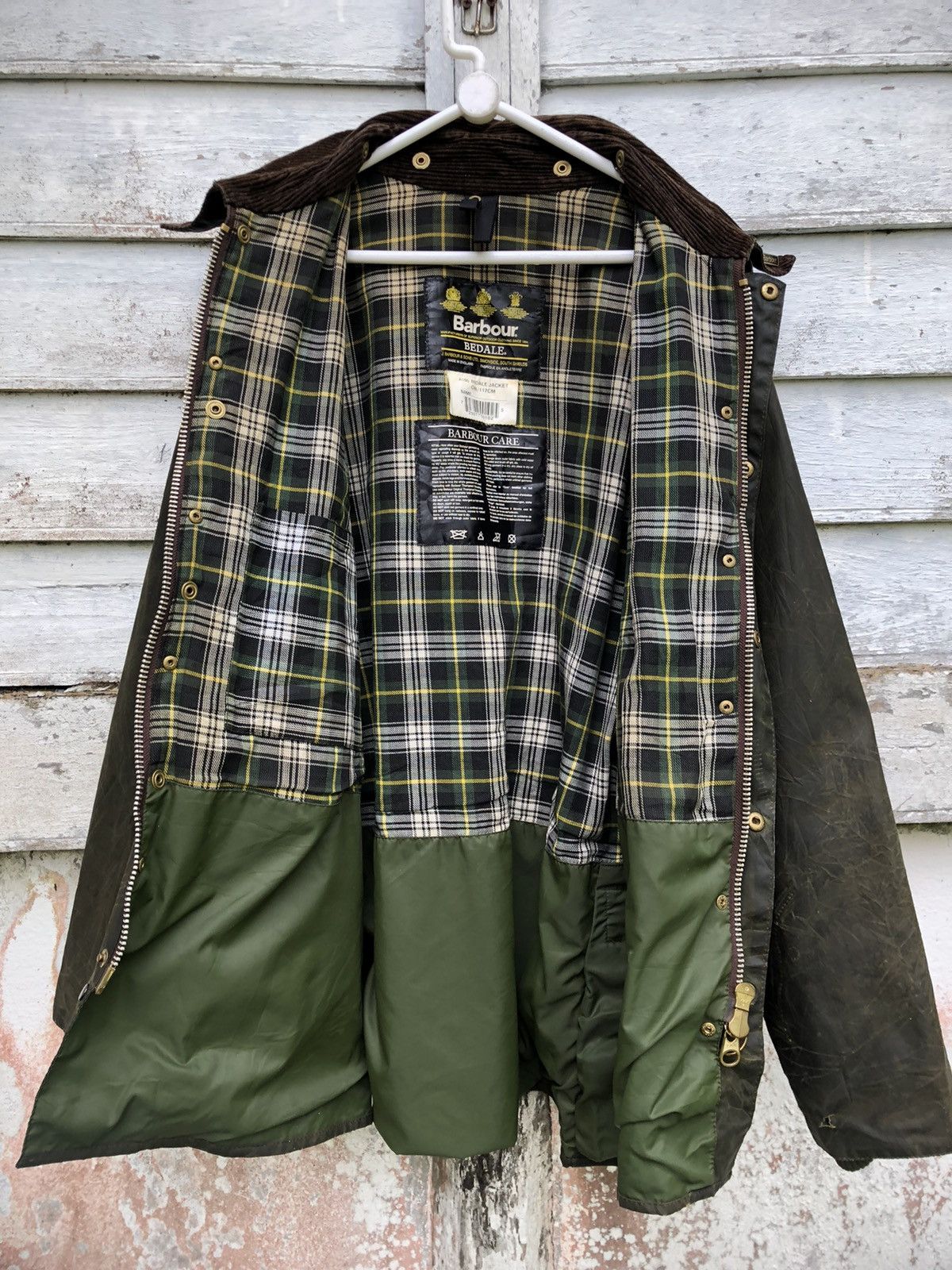 Barbour Distressed Barbour Bedale Olive Waxed Coat Size C46/117cm Size US L / EU 52-54 / 3 - 6 Thumbnail