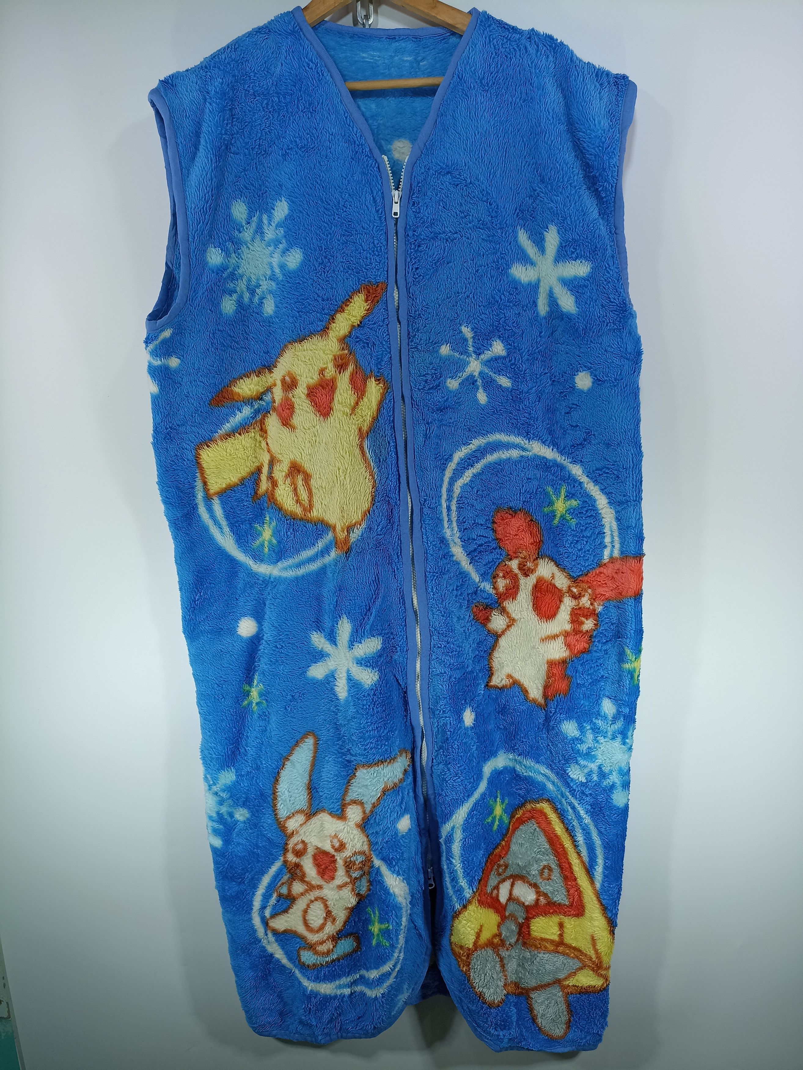 image of Pokemon Fleece Long Sleeveless Jacket, Men's (Size Large)
