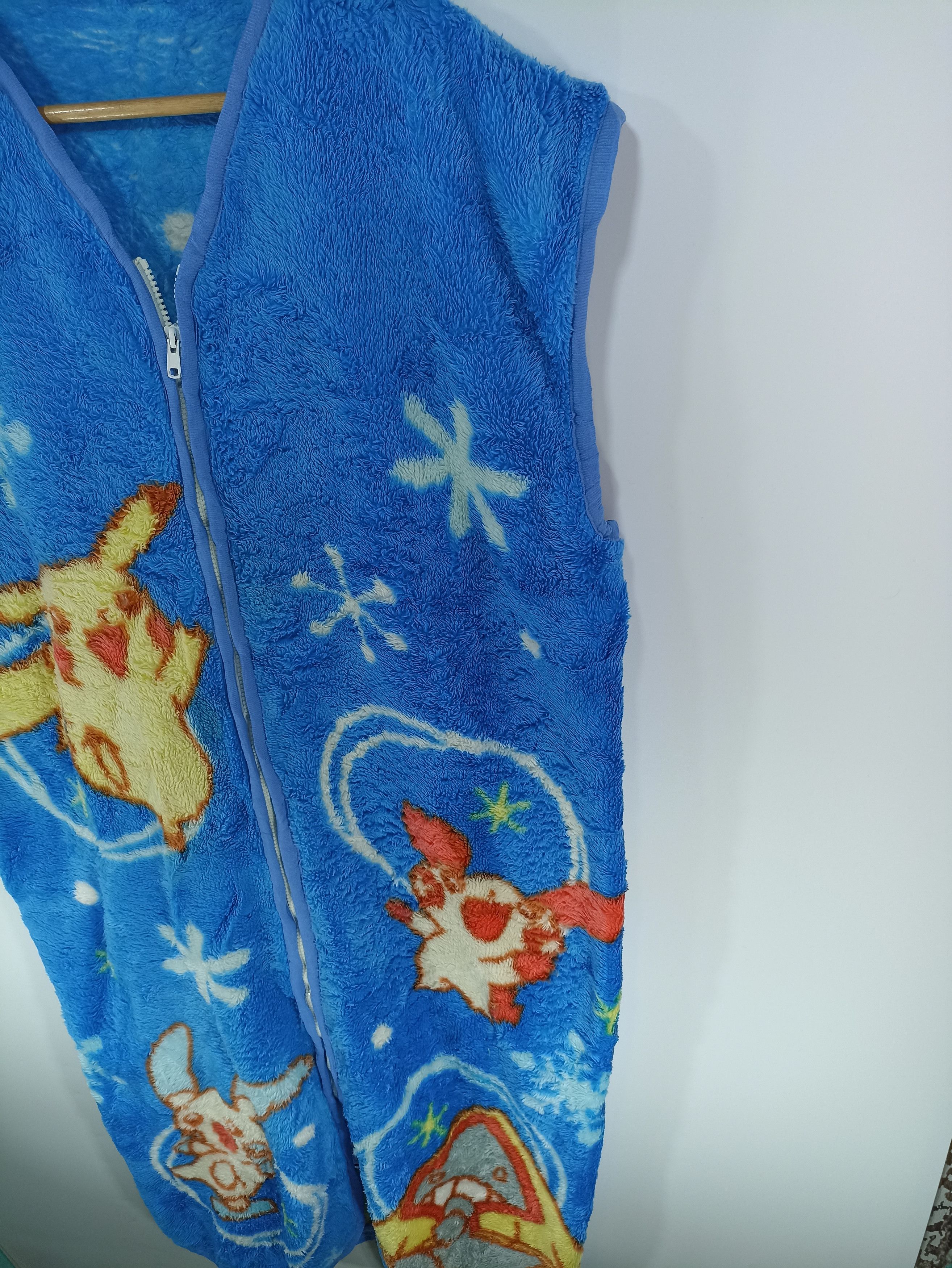Japanese Brand × Pokemon × Vintage Vintage Pokemon Fleece Long Sleeveless Jacket Size US L / EU 52-54 / 3 - 2 Thumbnail