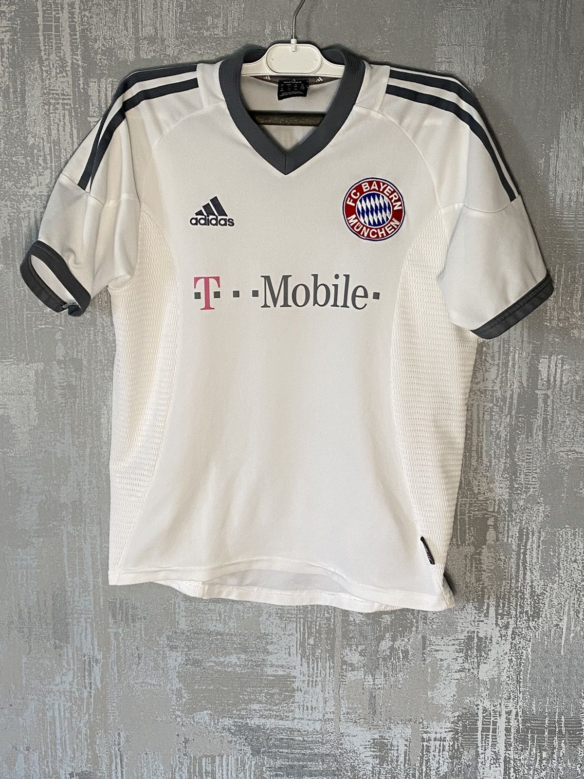 Adidas 2002 2004 Bayern Munich Adidas Football Away Soccer Jersey Size US XS / EU 42 / 0 - 1 Thumbnail