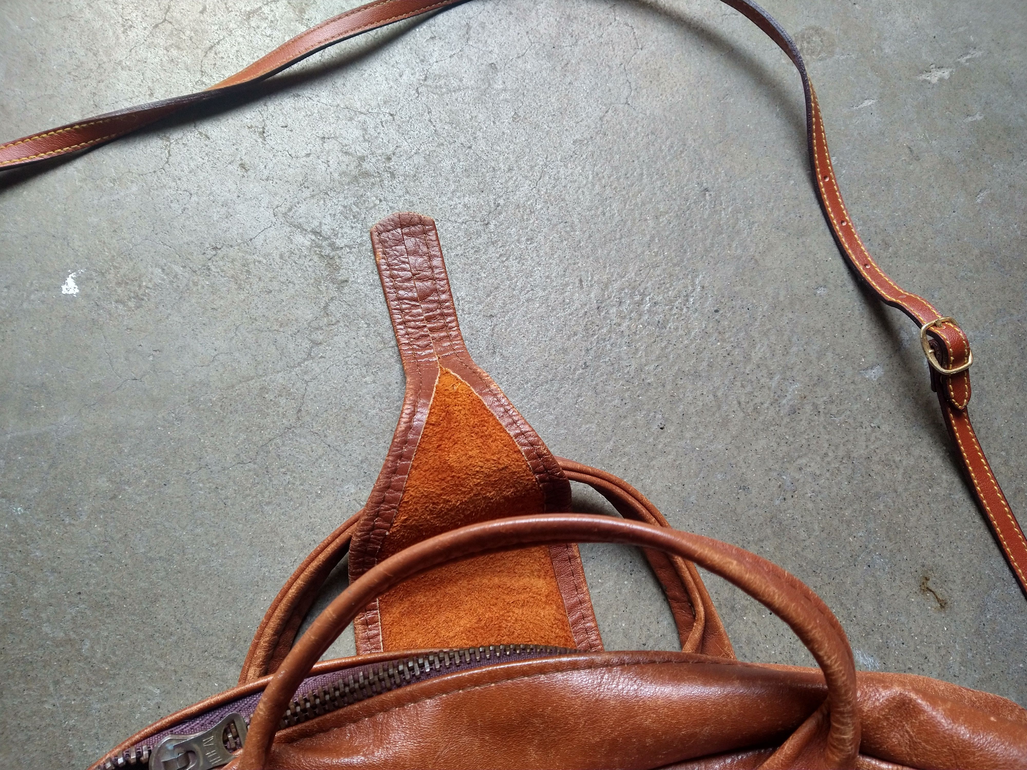 Genuine Leather Vintage Leather Duffle Bag Brown Zipper Strap Pockets Size ONE SIZE - 12 Thumbnail