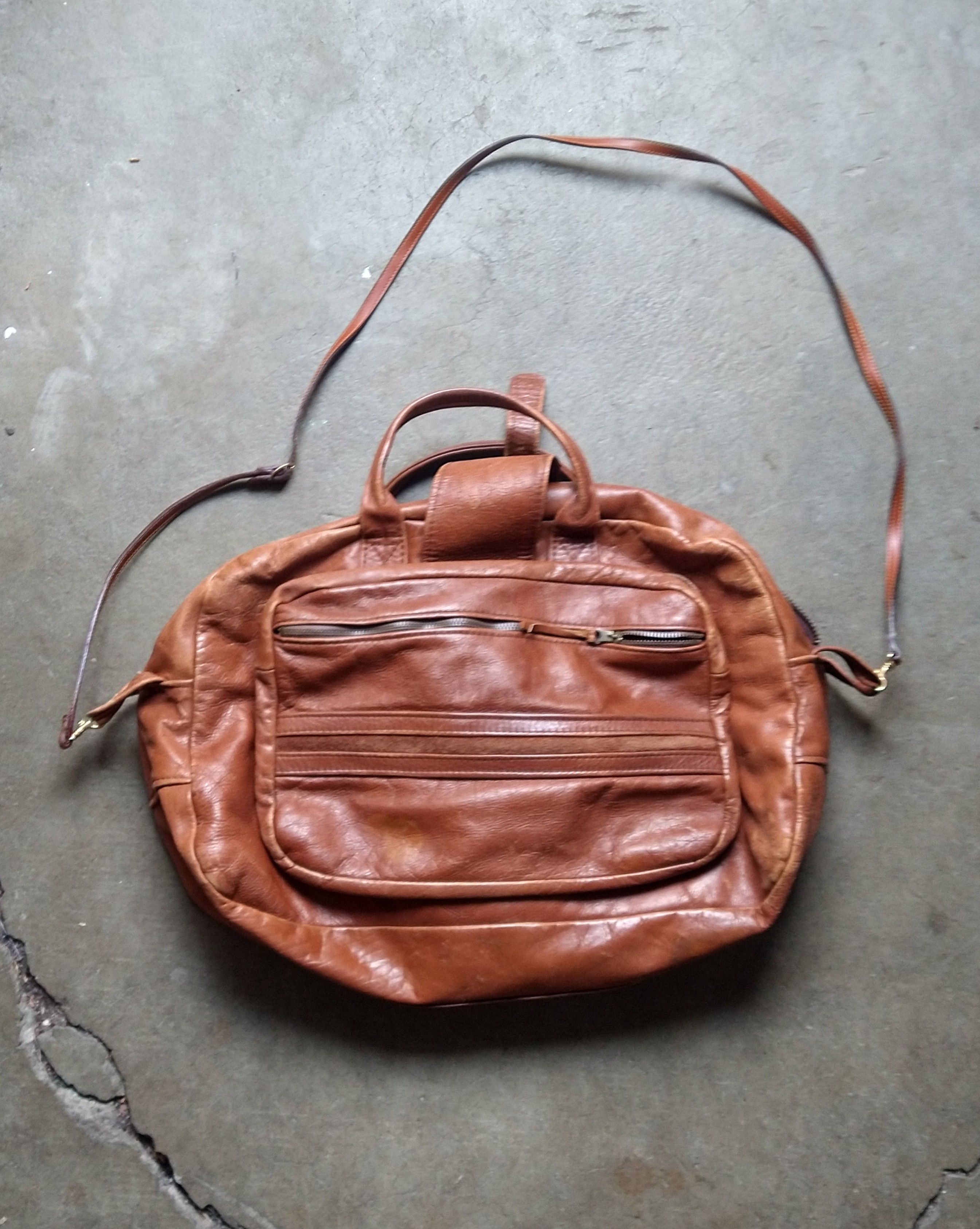 Genuine Leather Vintage Leather Duffle Bag Brown Zipper Strap Pockets Size ONE SIZE - 2 Thumbnail