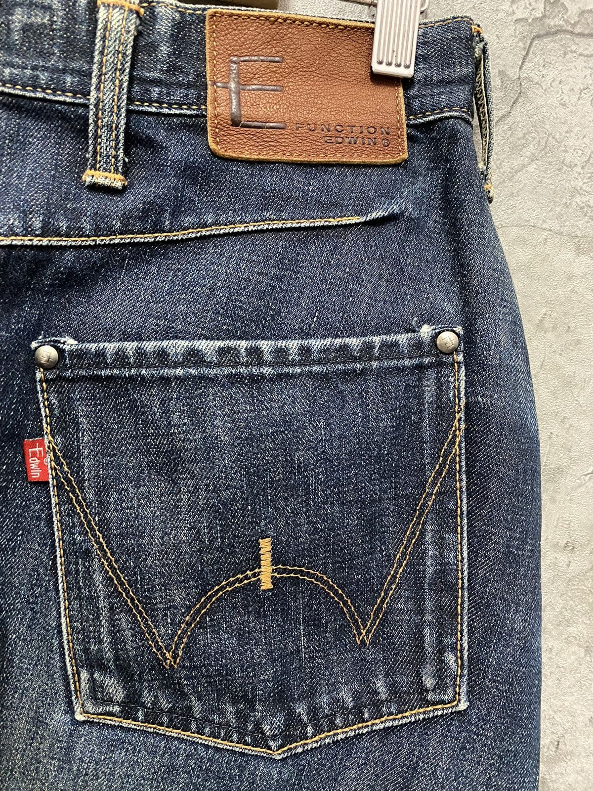 Edwin × Vintage Vintage Edwin E Function Curved Leg Distressed Denim Size US 29 - 12 Thumbnail