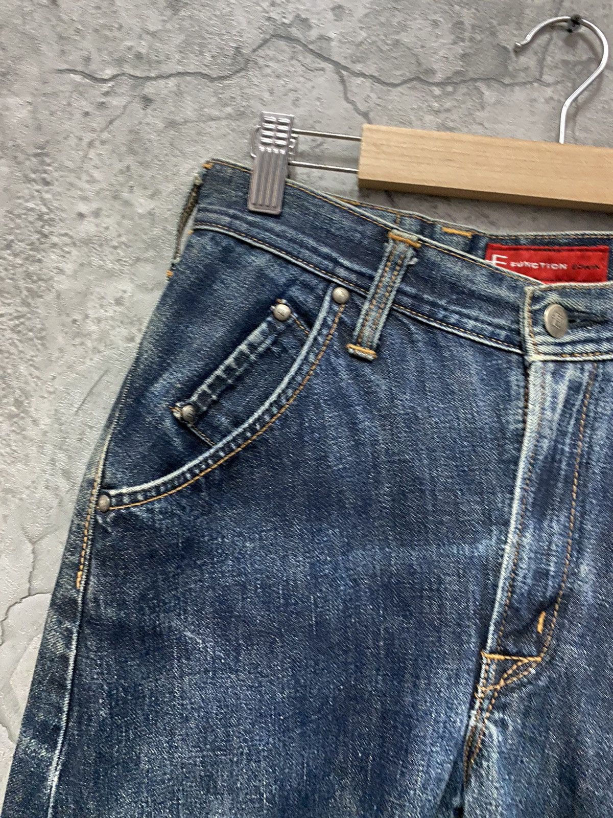 Edwin × Vintage Vintage Edwin E Function Curved Leg Distressed Denim Size US 29 - 14 Thumbnail