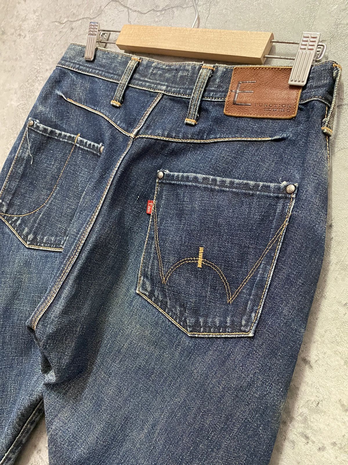 Edwin × Vintage Vintage Edwin E Function Curved Leg Distressed Denim Size US 29 - 11 Thumbnail