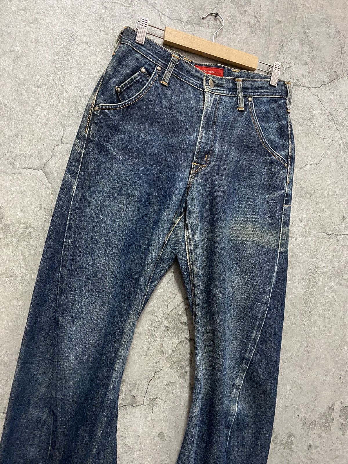 Edwin × Vintage Vintage Edwin E Function Curved Leg Distressed Denim Size US 29 - 6 Thumbnail