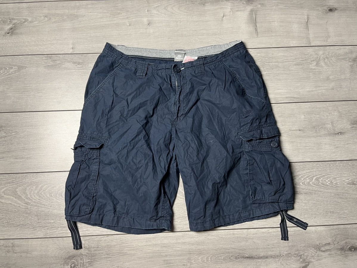 Nike Nike shorts cargo vintage size 36 Size US 36 / EU 52 - 1 Thumbnail