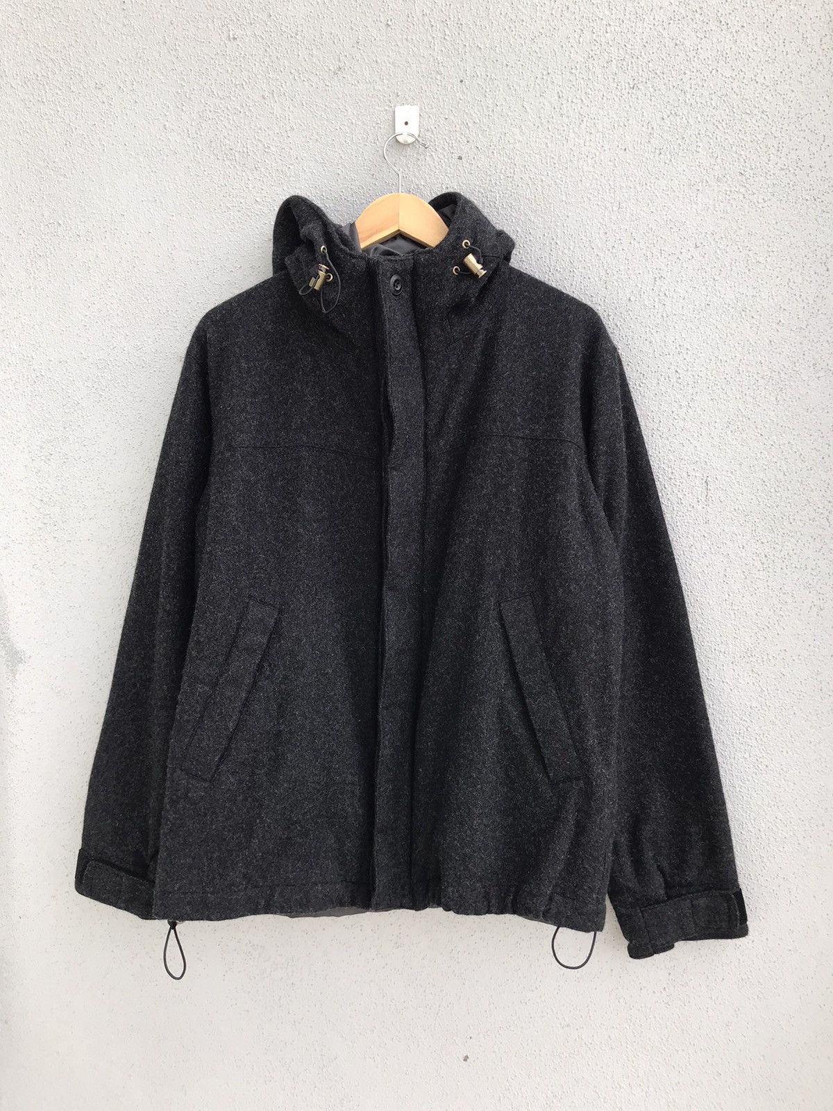 Japanese Brand VICTIM Japan Red Yarn Jacket Waldes Zipper Made In Japan Size US XL / EU 56 / 4 - 1 Thumbnail