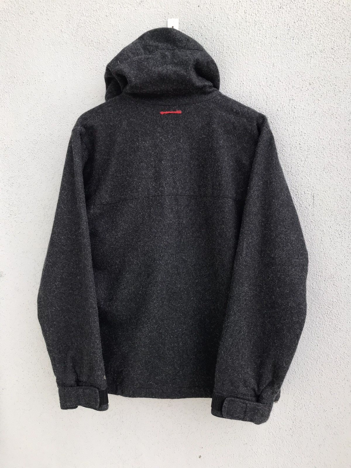Japanese Brand VICTIM Japan Red Yarn Jacket Waldes Zipper Made In Japan Size US XL / EU 56 / 4 - 2 Thumbnail