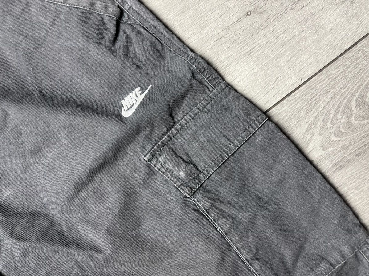 Nike Nike shorts streetwear cargo size XLarge Size US 36 / EU 52 - 2 Thumbnail