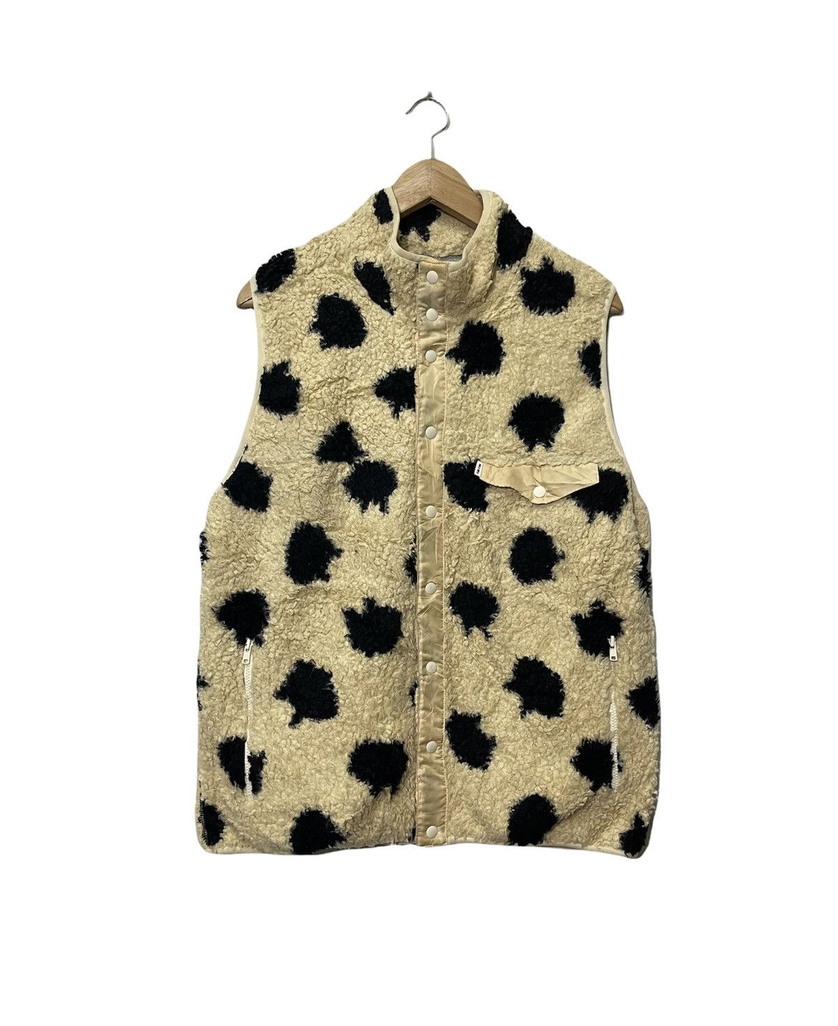 Issey Miyake ISSEY MIYAKE NENET COW PRINTED FLEECE VEST Size US M / EU 48-50 / 2 - 1 Thumbnail