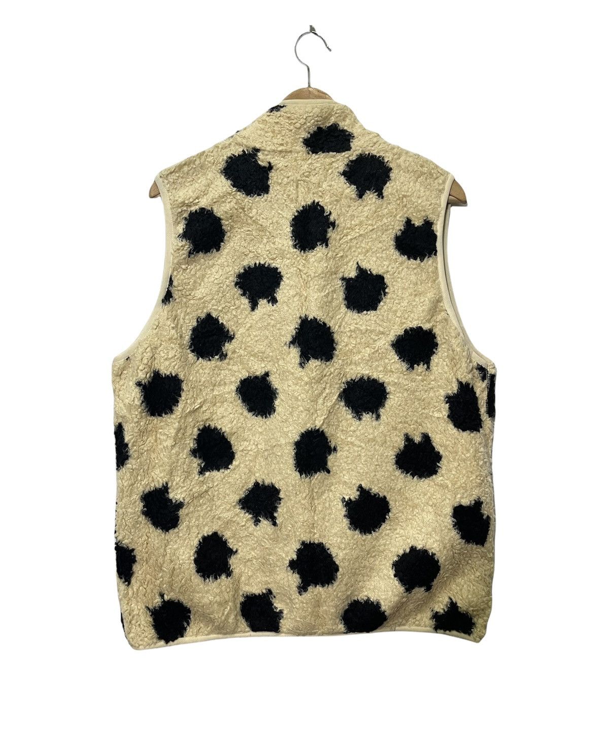 Issey Miyake ISSEY MIYAKE NENET COW PRINTED FLEECE VEST Size US M / EU 48-50 / 2 - 2 Thumbnail